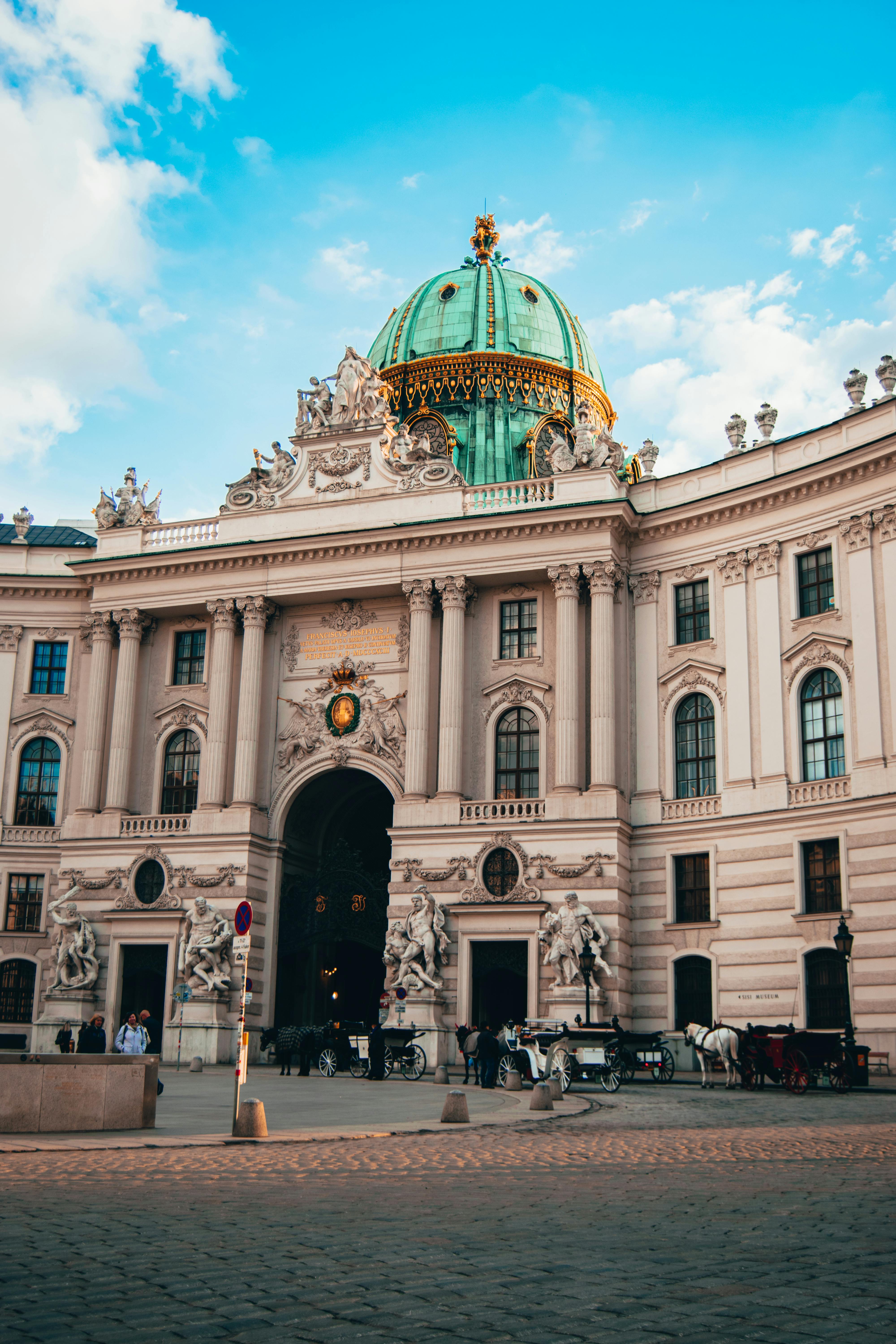 Hofburg in Vienna · Free
