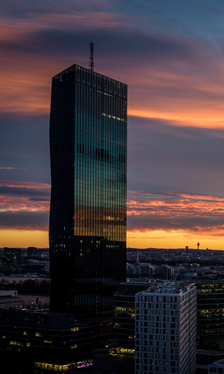 Vienna Skyscraper Ultra HD Desktop