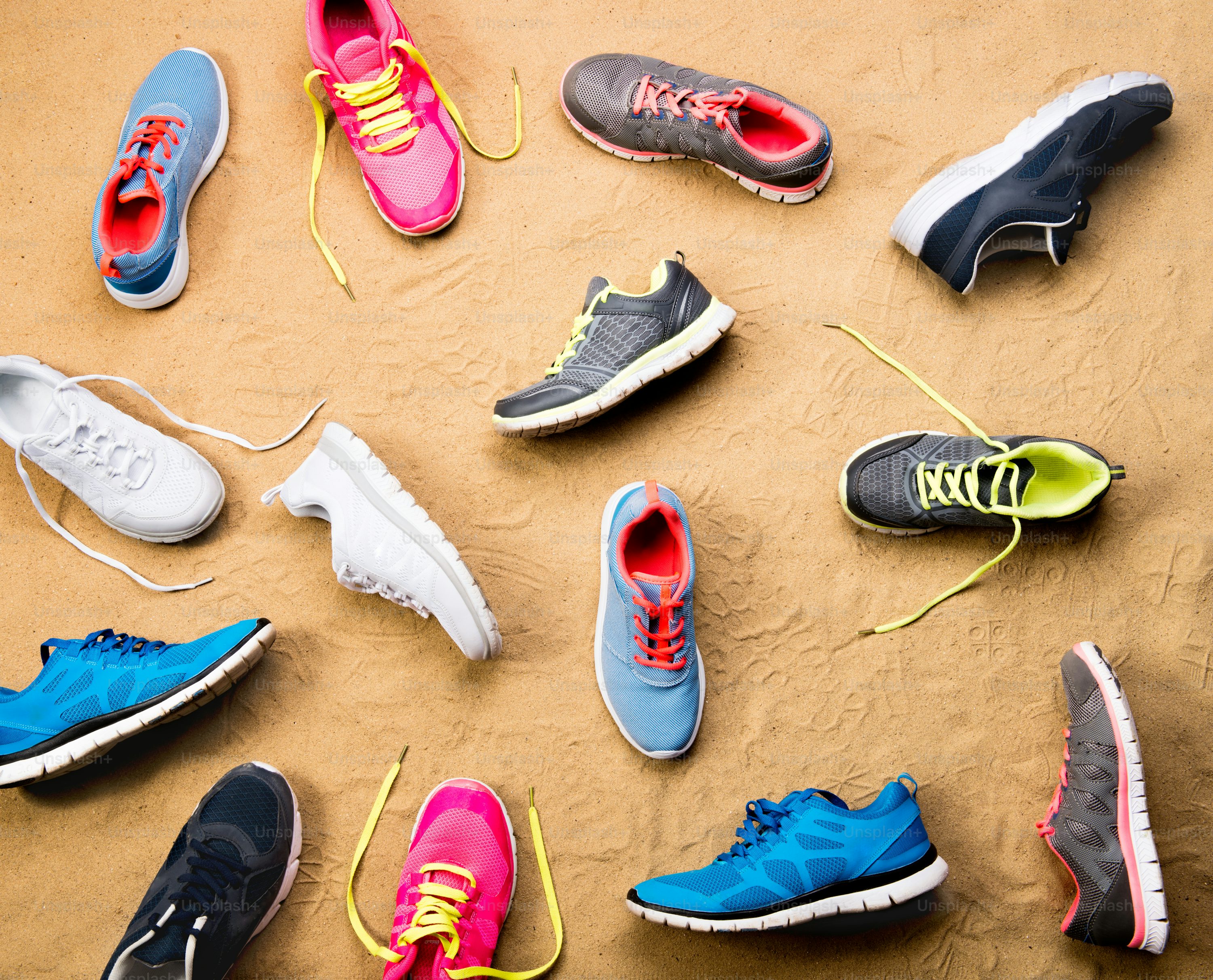 Running Shoes Picture [HQ]. Download