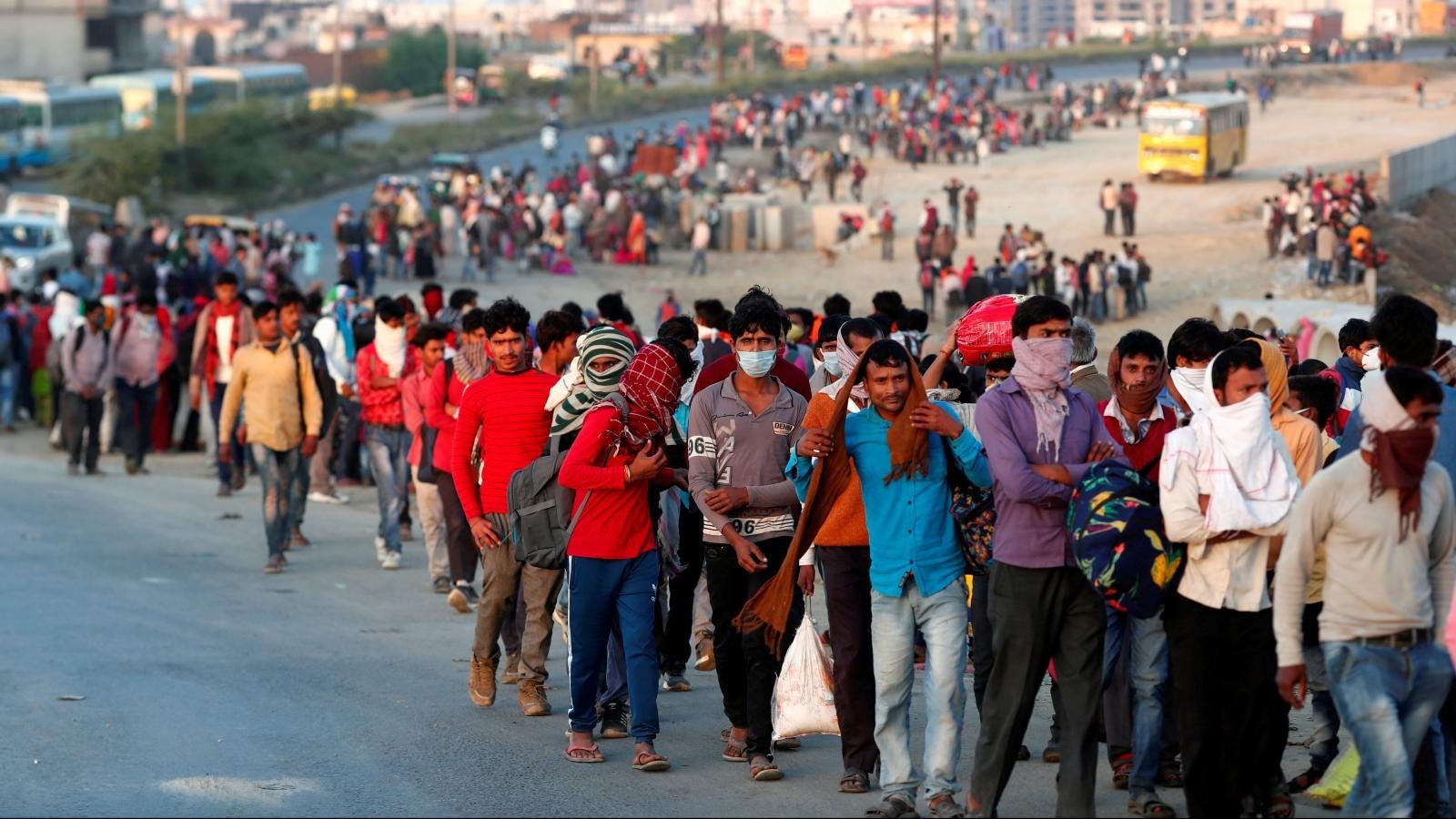 Air pollution and urban migration