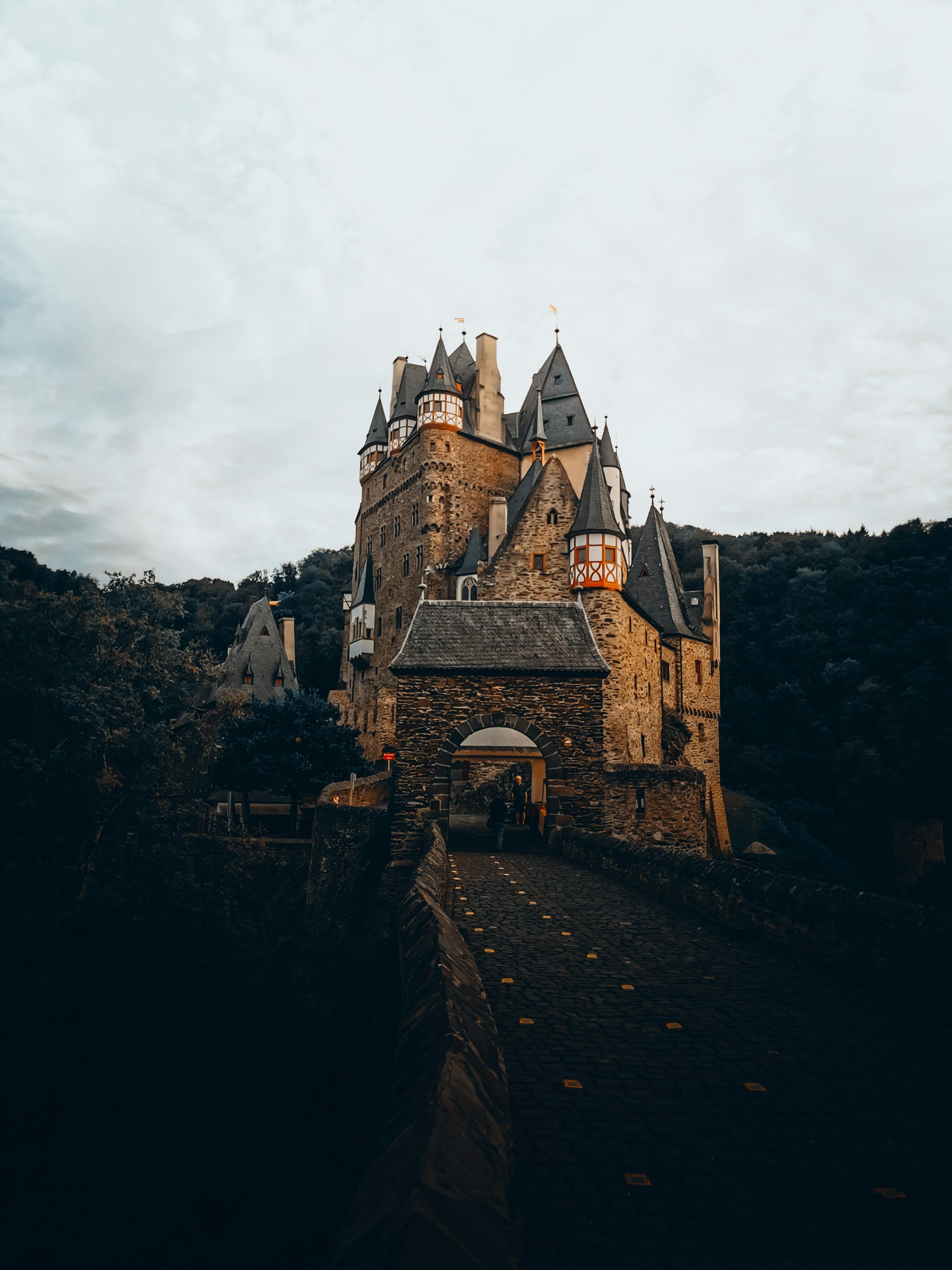 Eltz Castle in Germany · Free