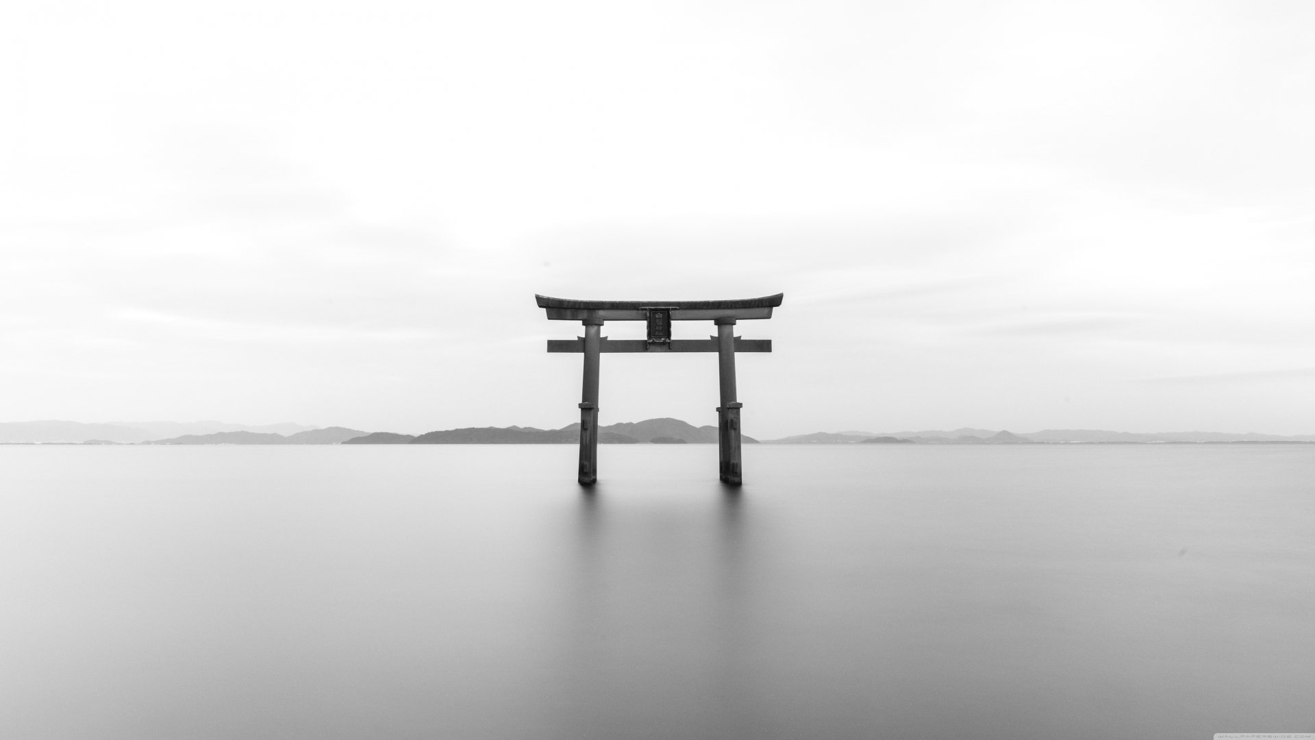 Ethereal White Torii Gate 4K Japan Photography Wallpaperx2880
