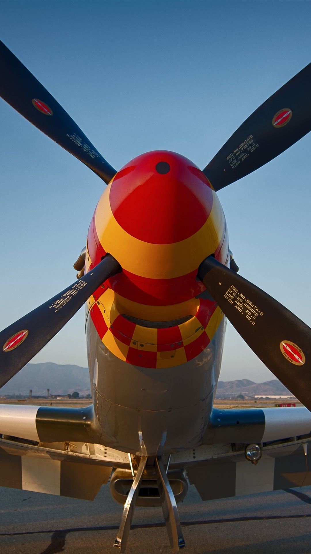 Airfield fighter propeller 1080x1920