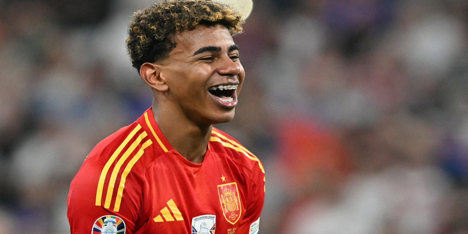 Lamine Yamal baby photo with Messi go