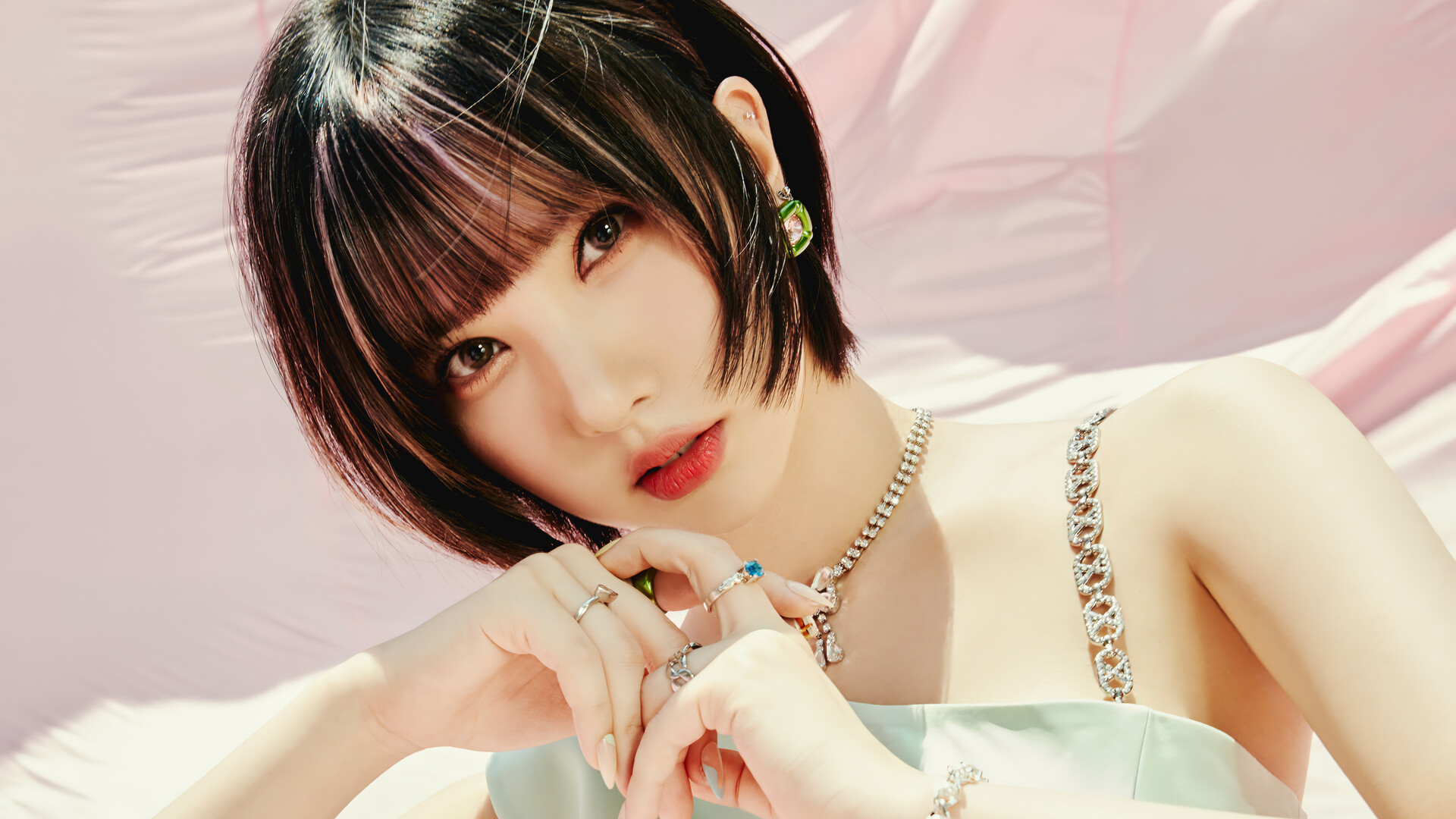 Eunha's Viviz Outfits: Fashion Forward