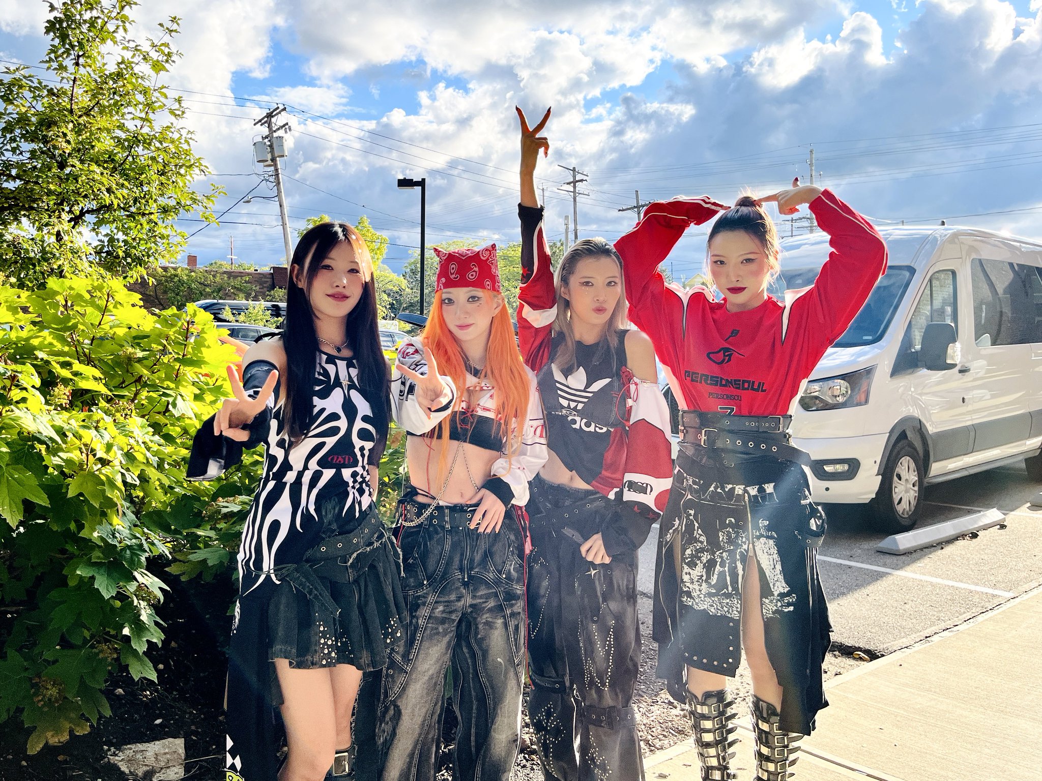 CRAXY #크랙시 #WOOAH #KARIN #HYEJIN