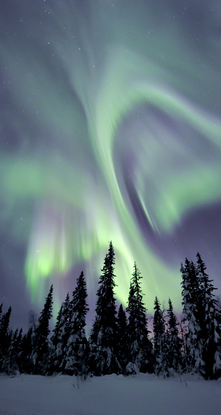 The iPhone Wallpaper Aurora Sweden