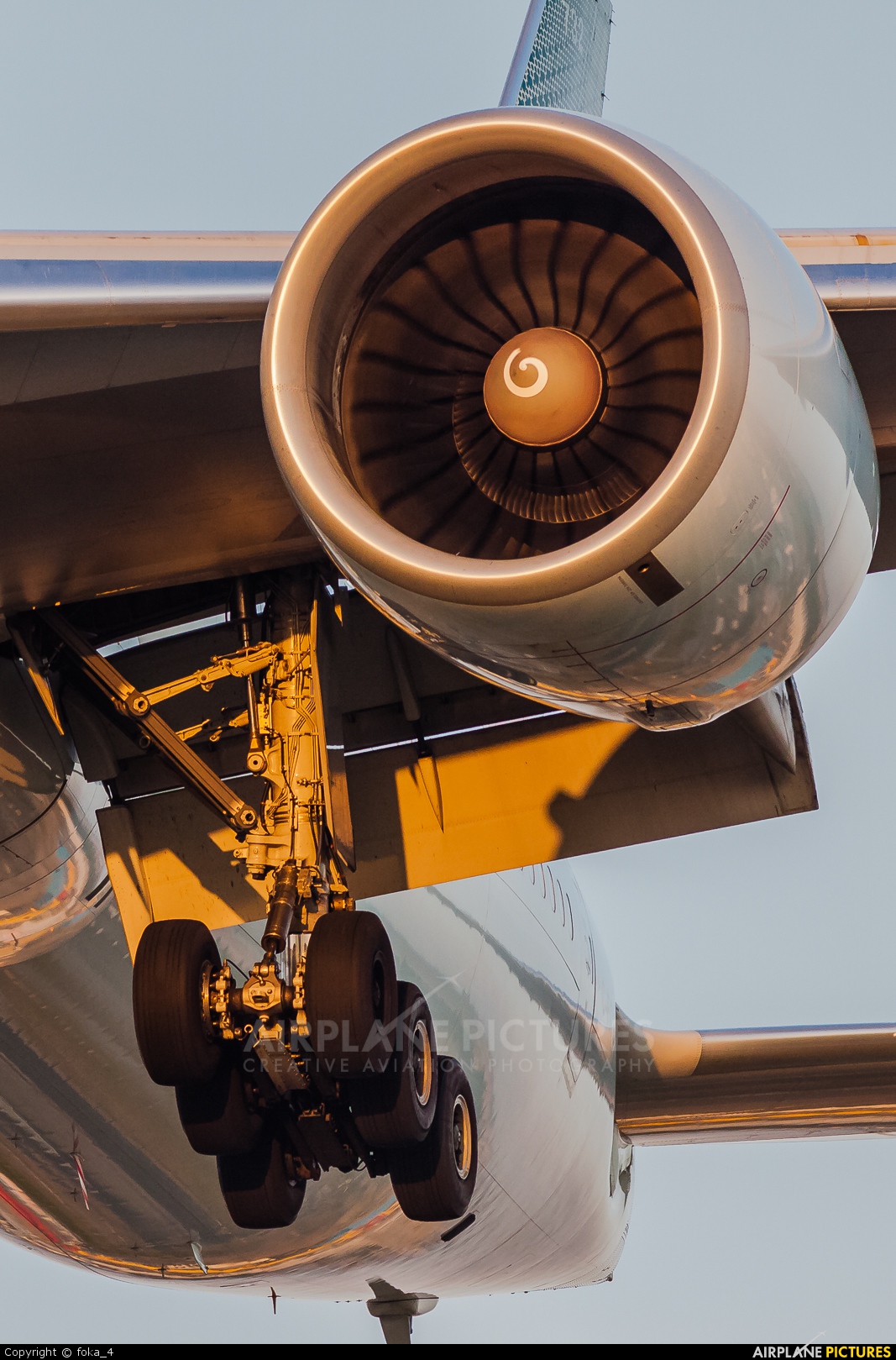 C FITU Canada Boeing 777 300ER At