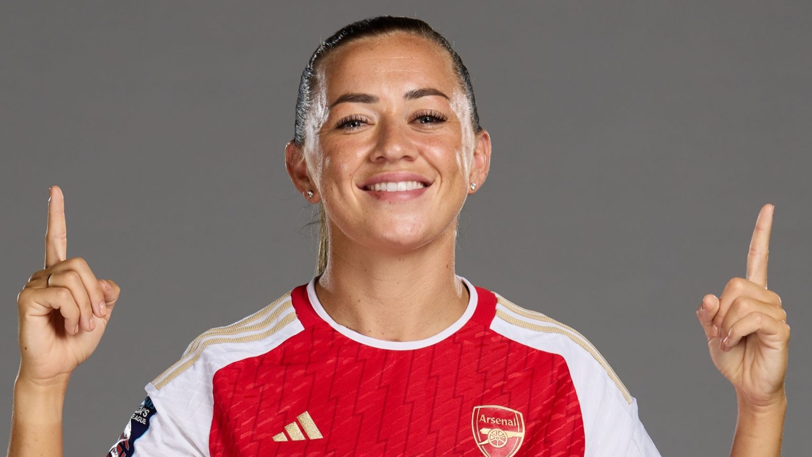 Katie McCabe: Arsenal defender signs