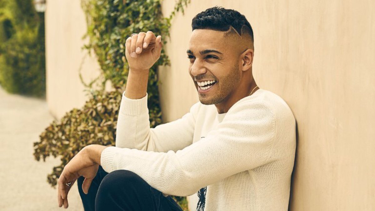 Michael Evans Behling Talks 'All