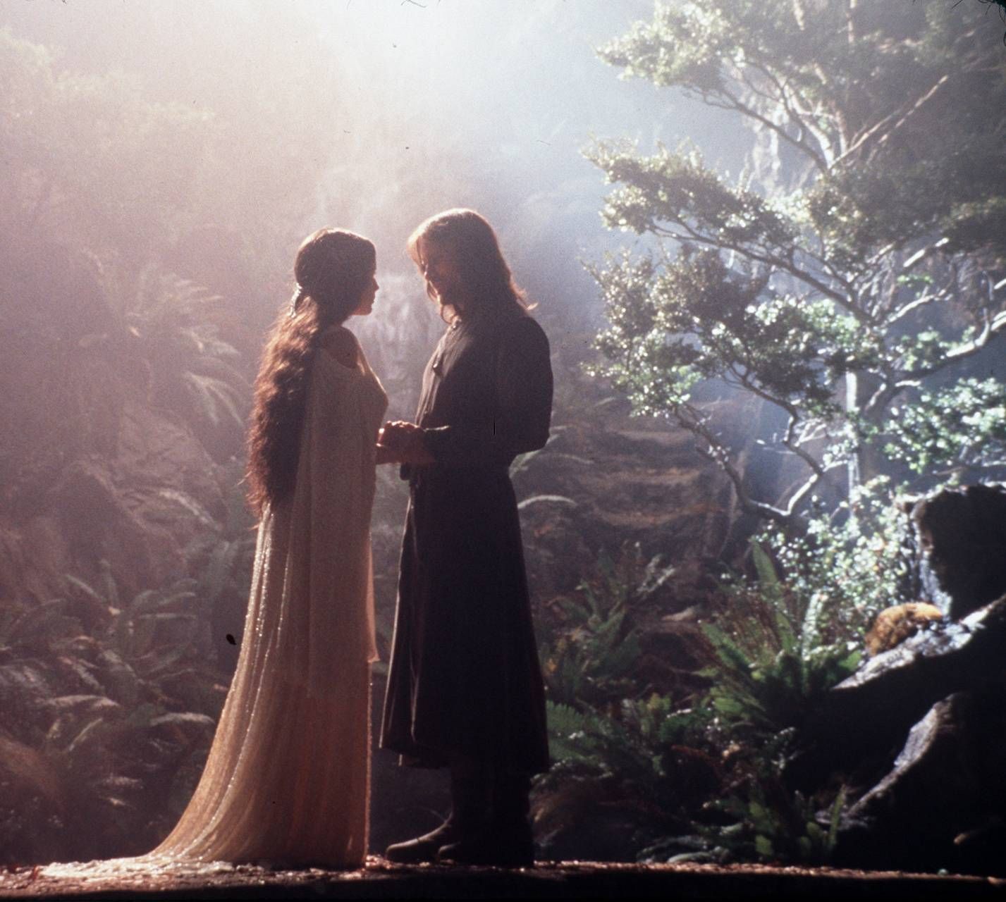 Arwen And Aragorn wallpaper