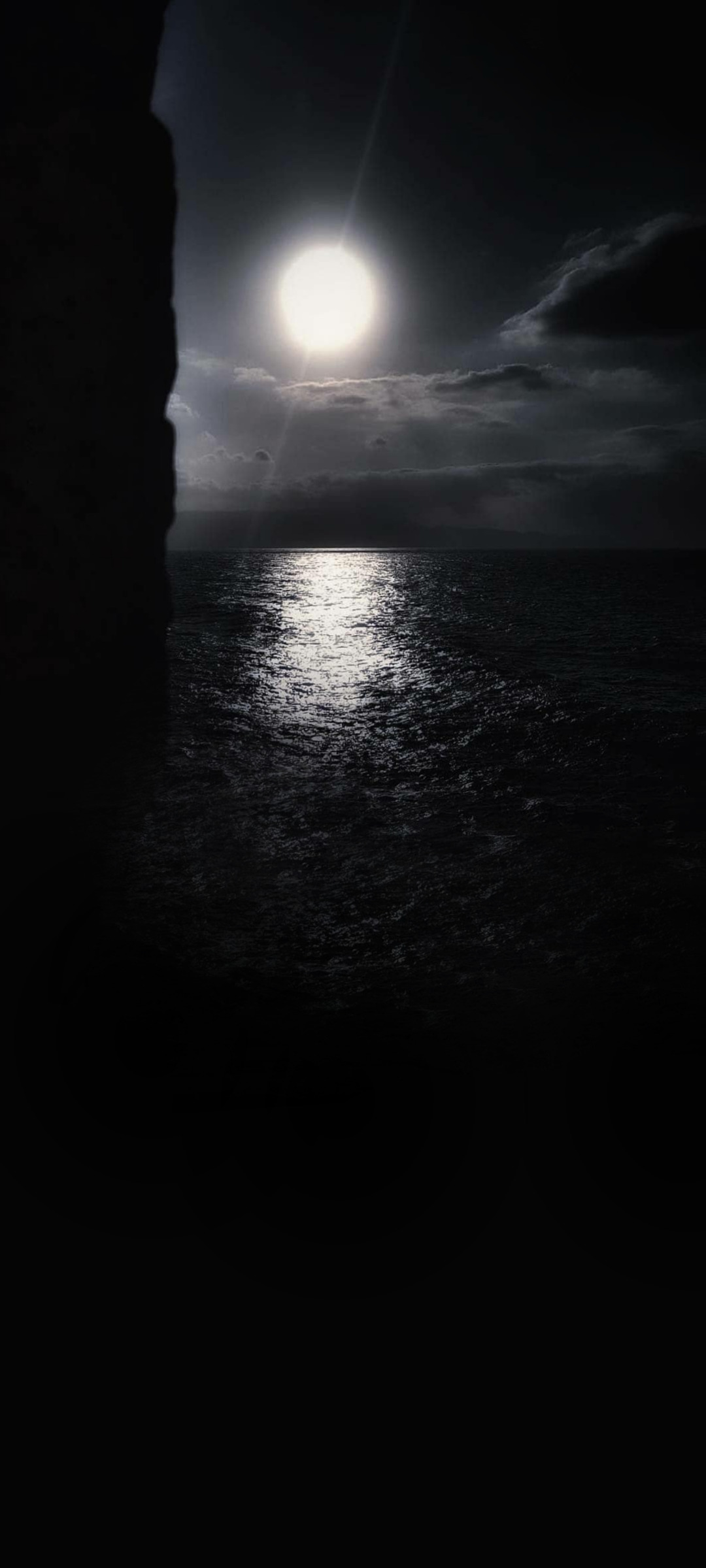 Mobile Full Moon Wallpaper