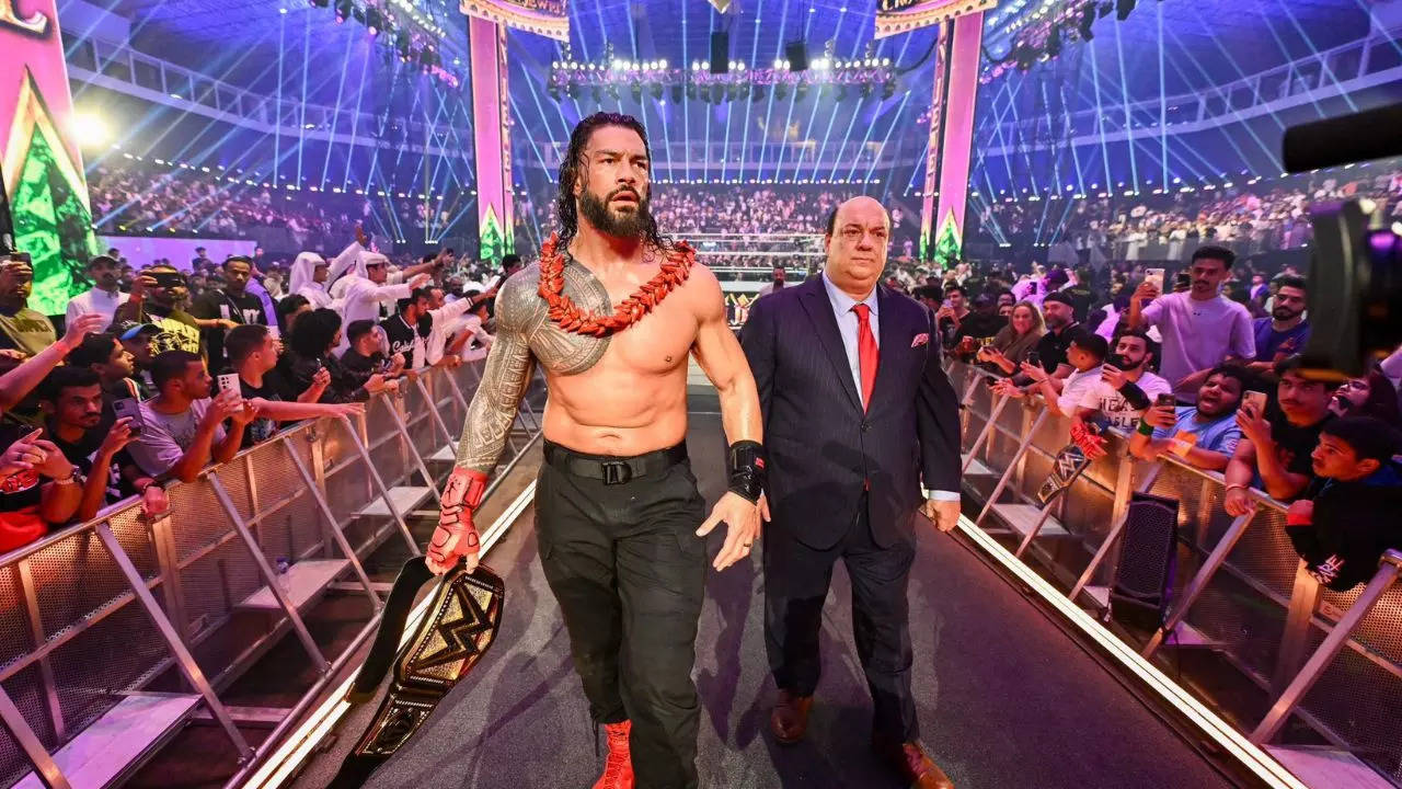 WWE SmackDown Preview: Roman Reigns