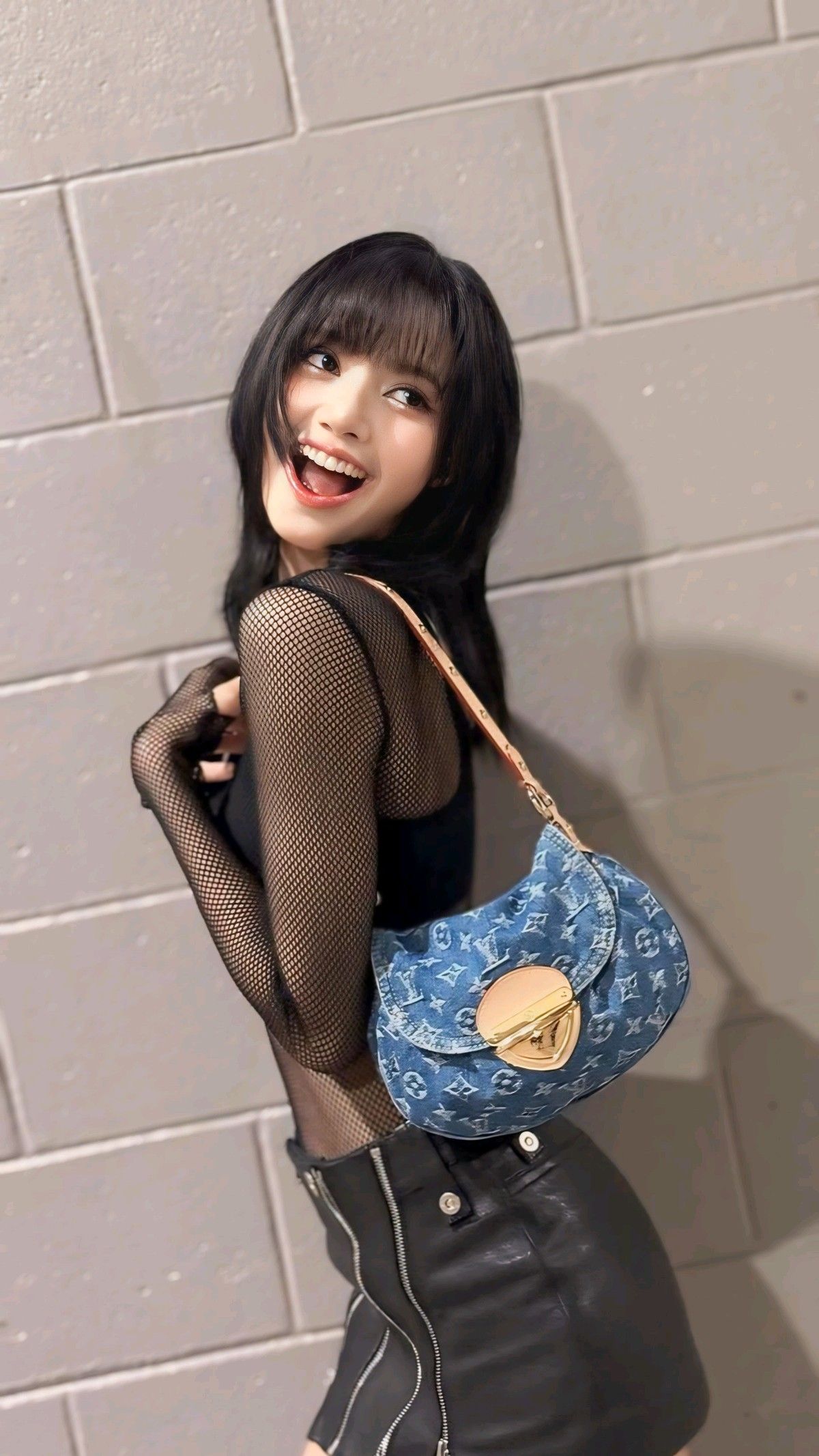 Blackpink lisa wallpaper 2024