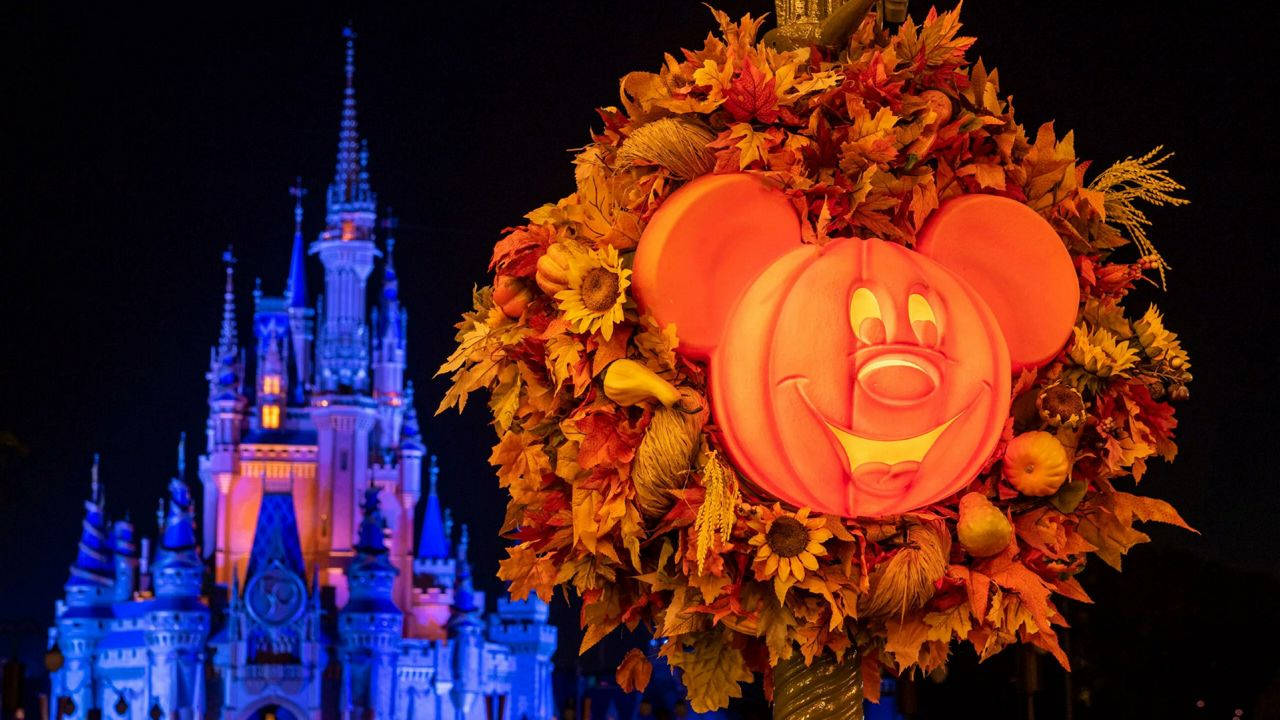 Disney Halloween Wallpaper