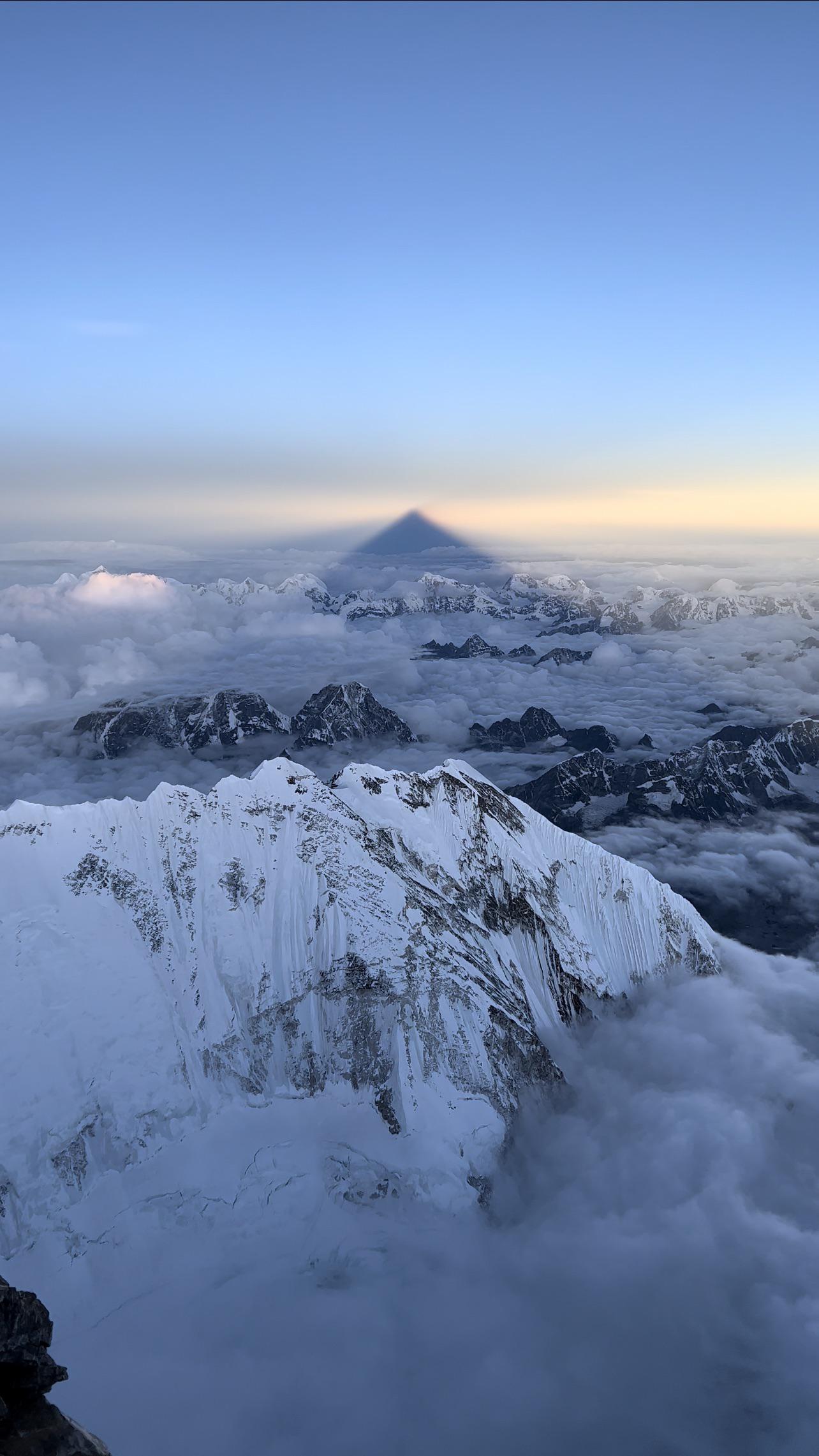summit of Mt. Everest 1284X2282 OC