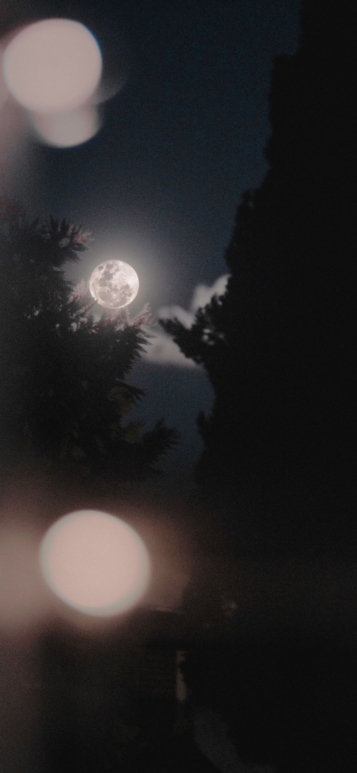 iPhone Moon Wallpaper