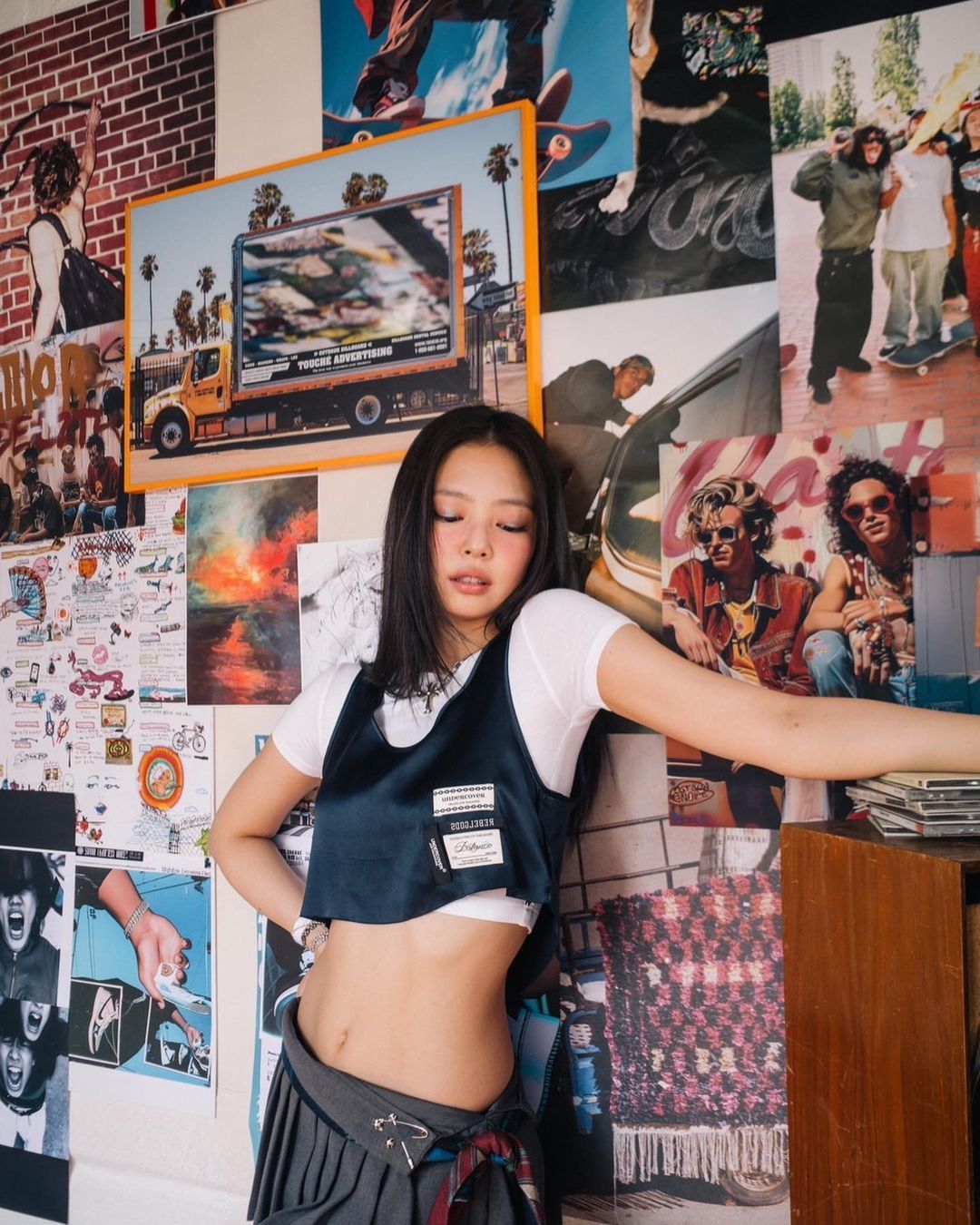 JENNIE.. 'SPOT' M V BEHIND SHOOT