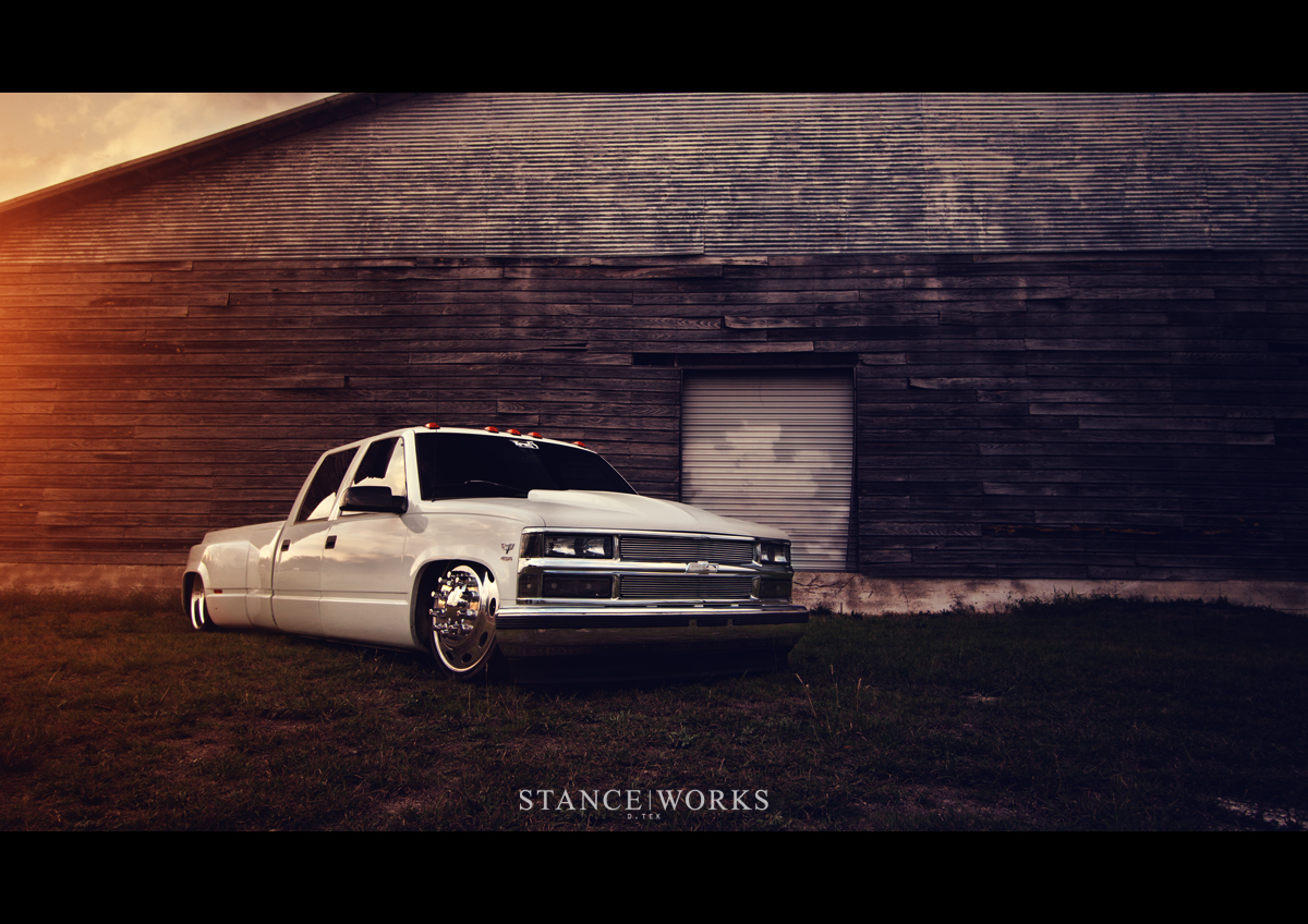 Mike Baldwin's 1996 Bagged Chevy Dually