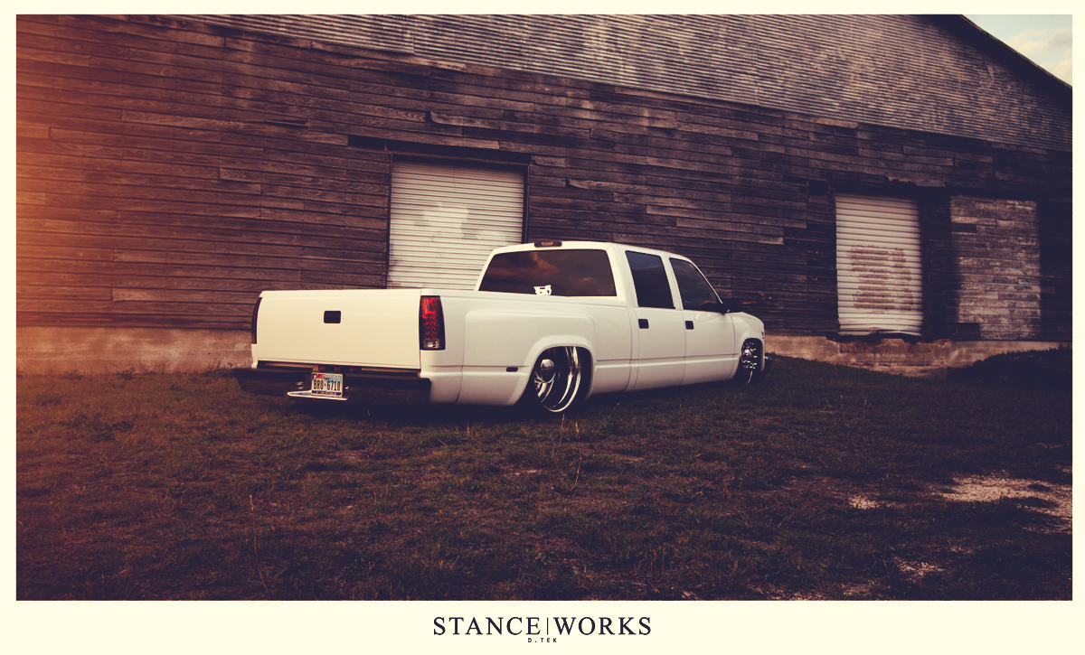 Mike Baldwin's 1996 Bagged Chevy Dually