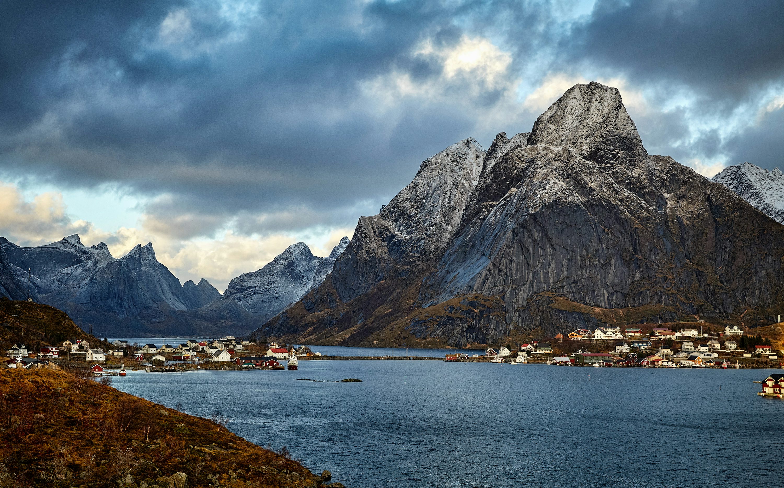 Norway Picture Scenic Travel Photo