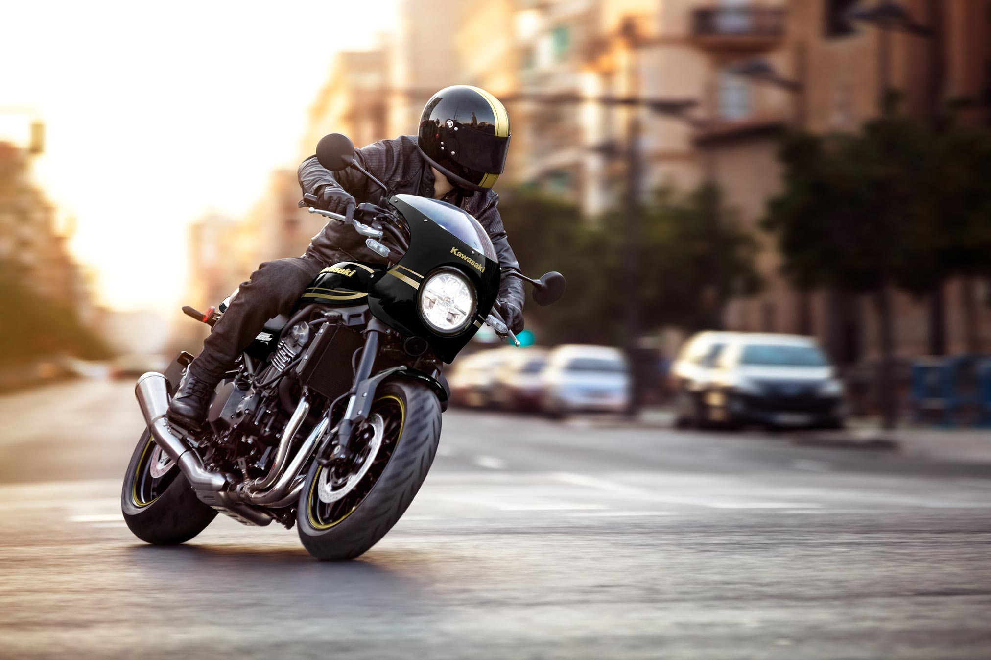 2024 Kawasaki Z900RS Cafe ABS Guide