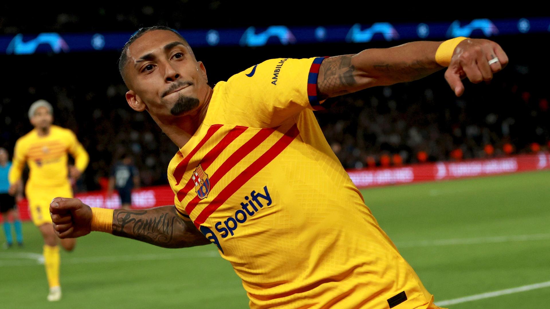 Raphinha shines as Barcelona edge Paris