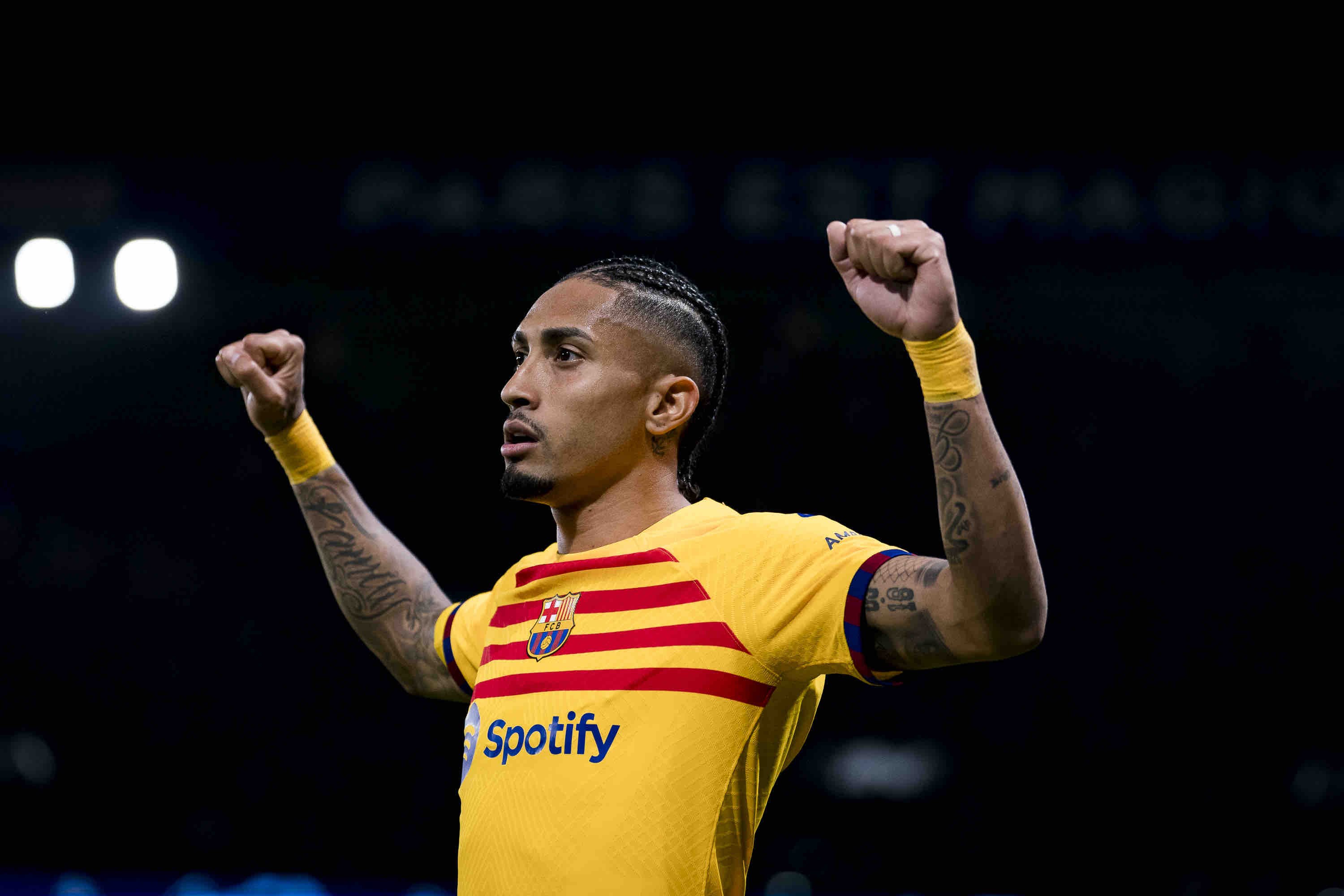 Barcelona open to Raphinha summer sale