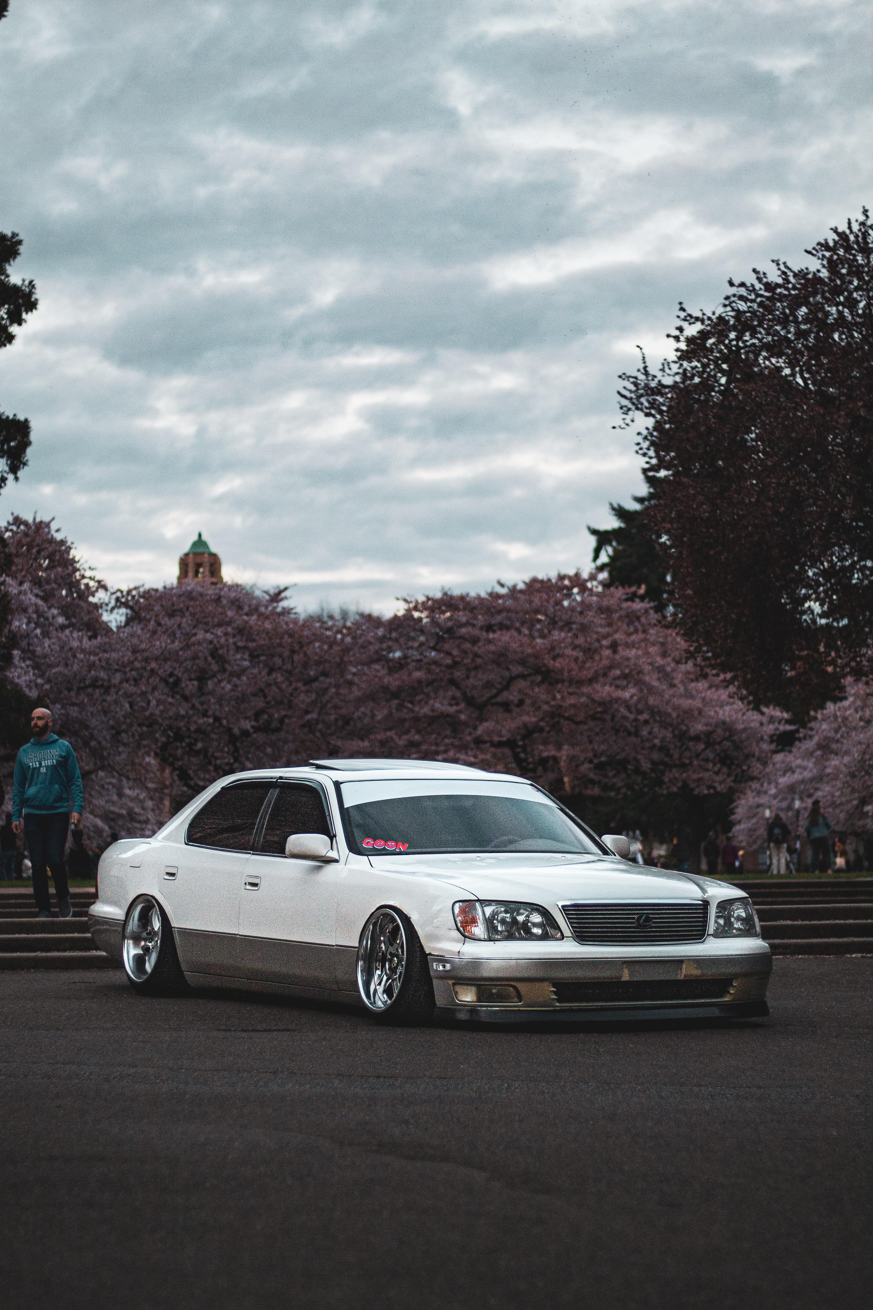 shot an LS400