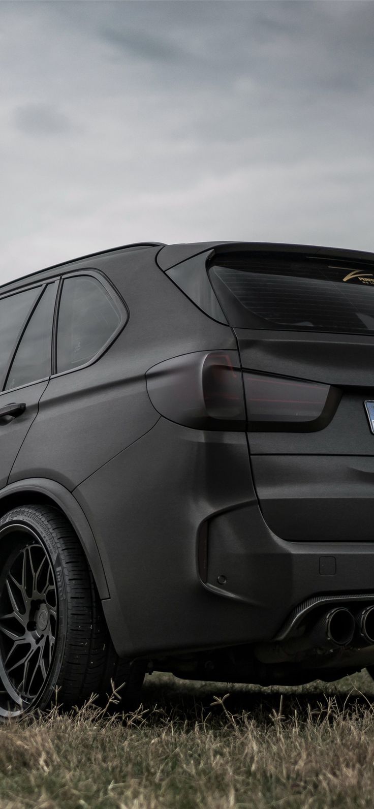 bmw x5 iPhone Wallpaper