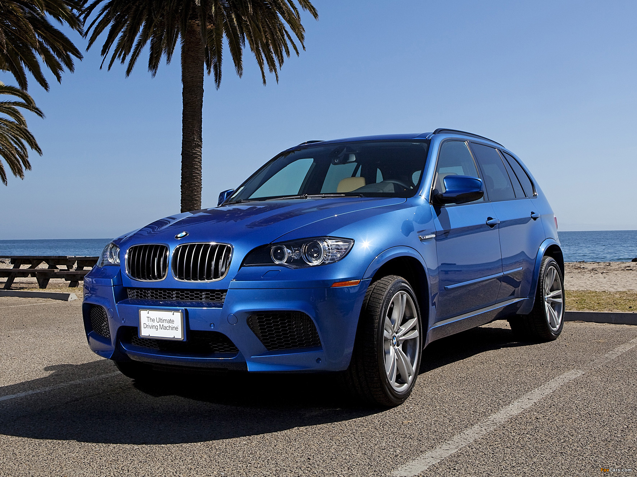 BMW X5 M US Spec (E70) 2009 Wallpaper
