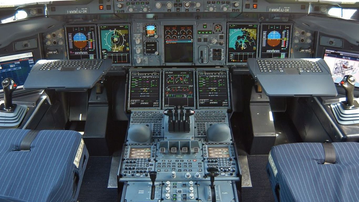 Airbus A330 Cockpit Nexus