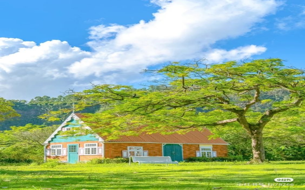 Beautiful house wallpaper