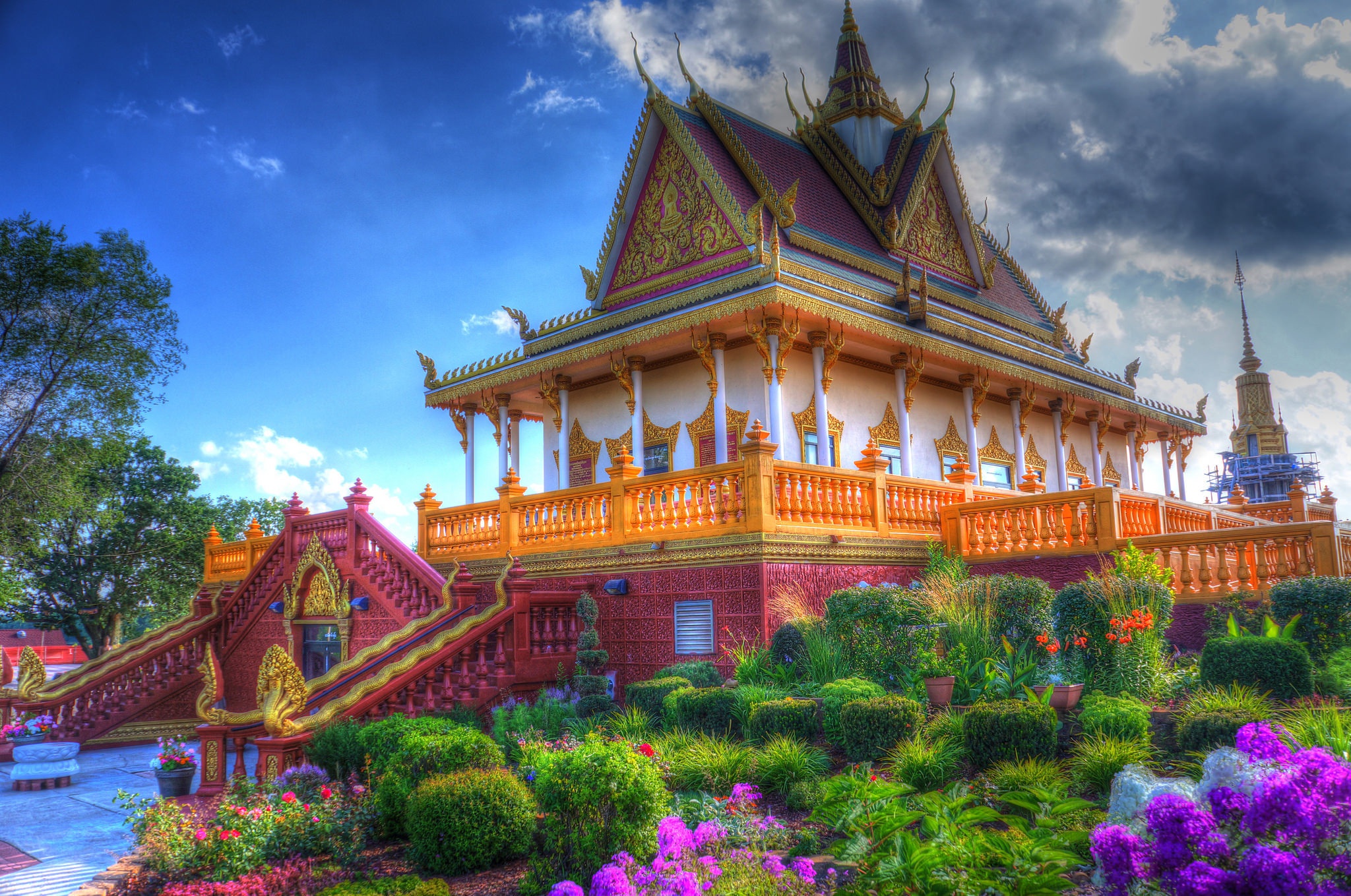 Download wallpaper flowers, temple