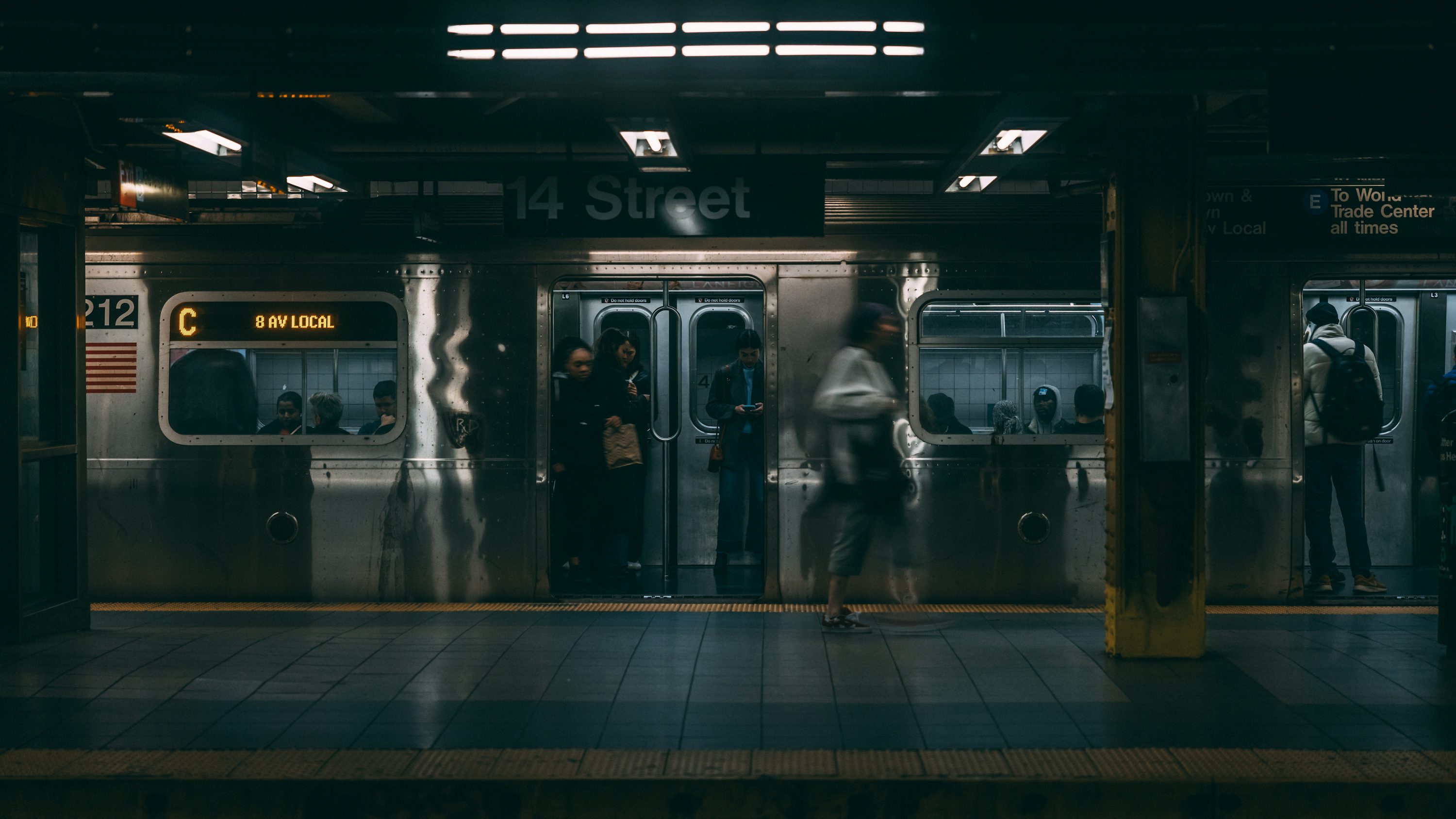 subway platform photo