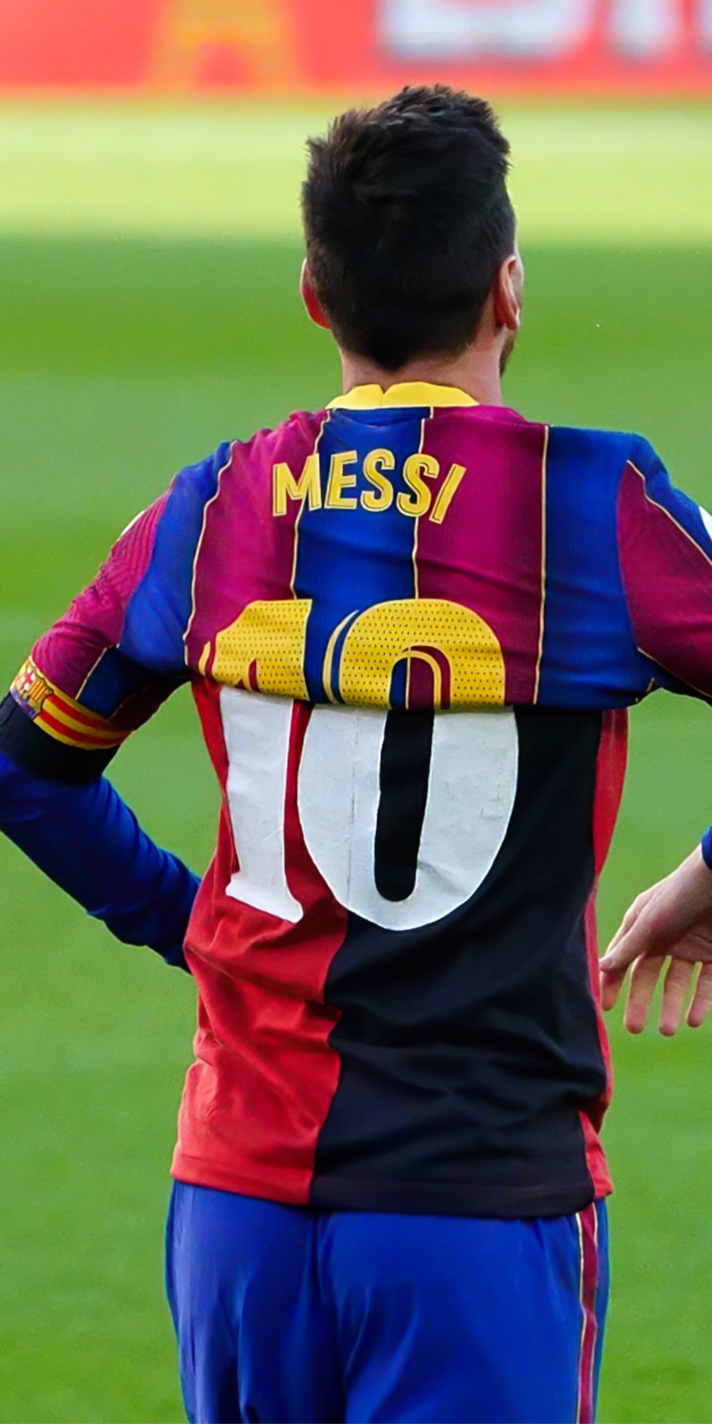 Messi dedicated his goal to Maradona