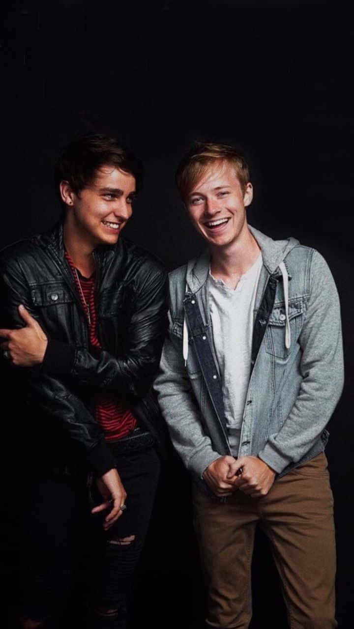 Sam and Colby having fun. Wallpaper