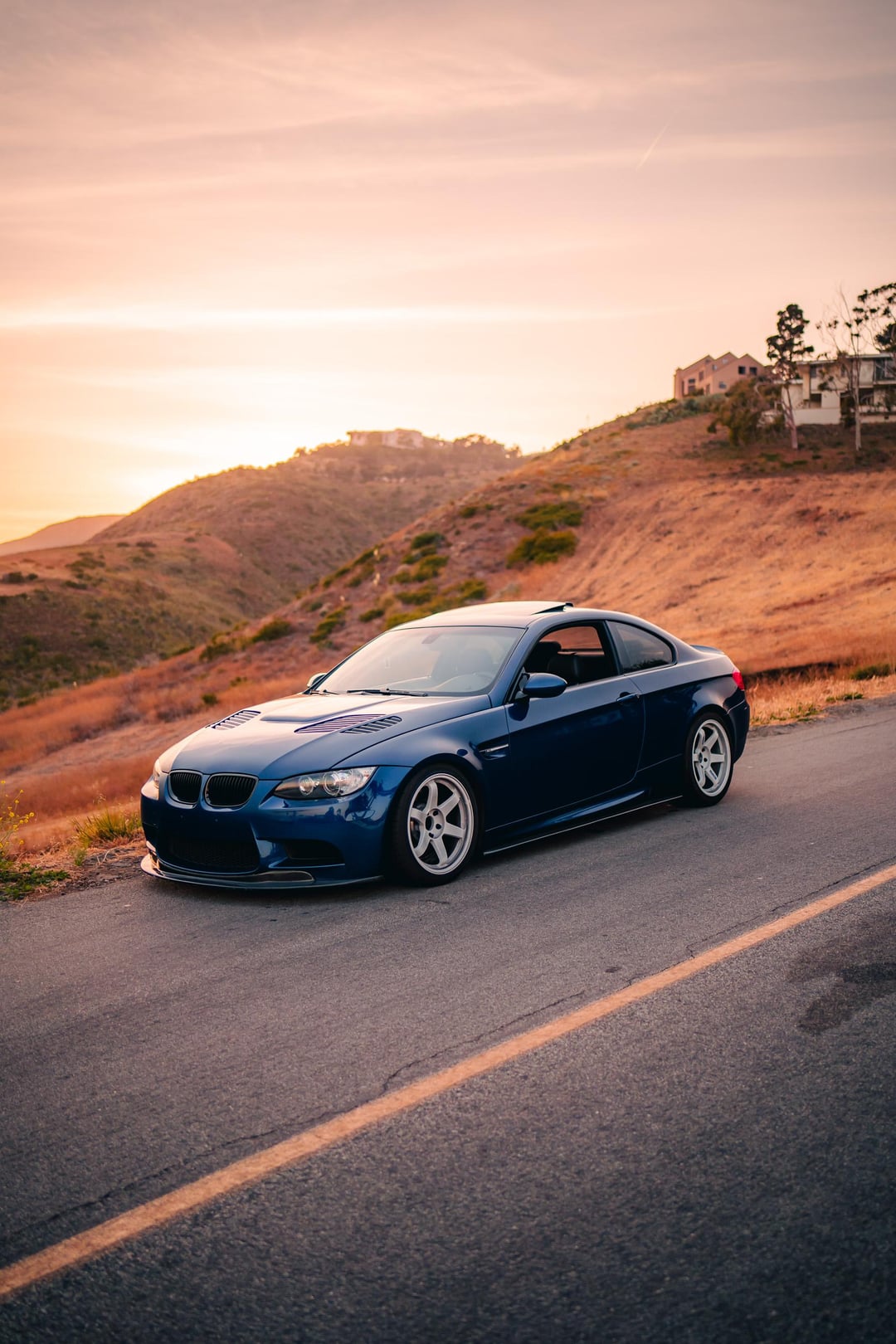 E92 M3 [1733x2600]