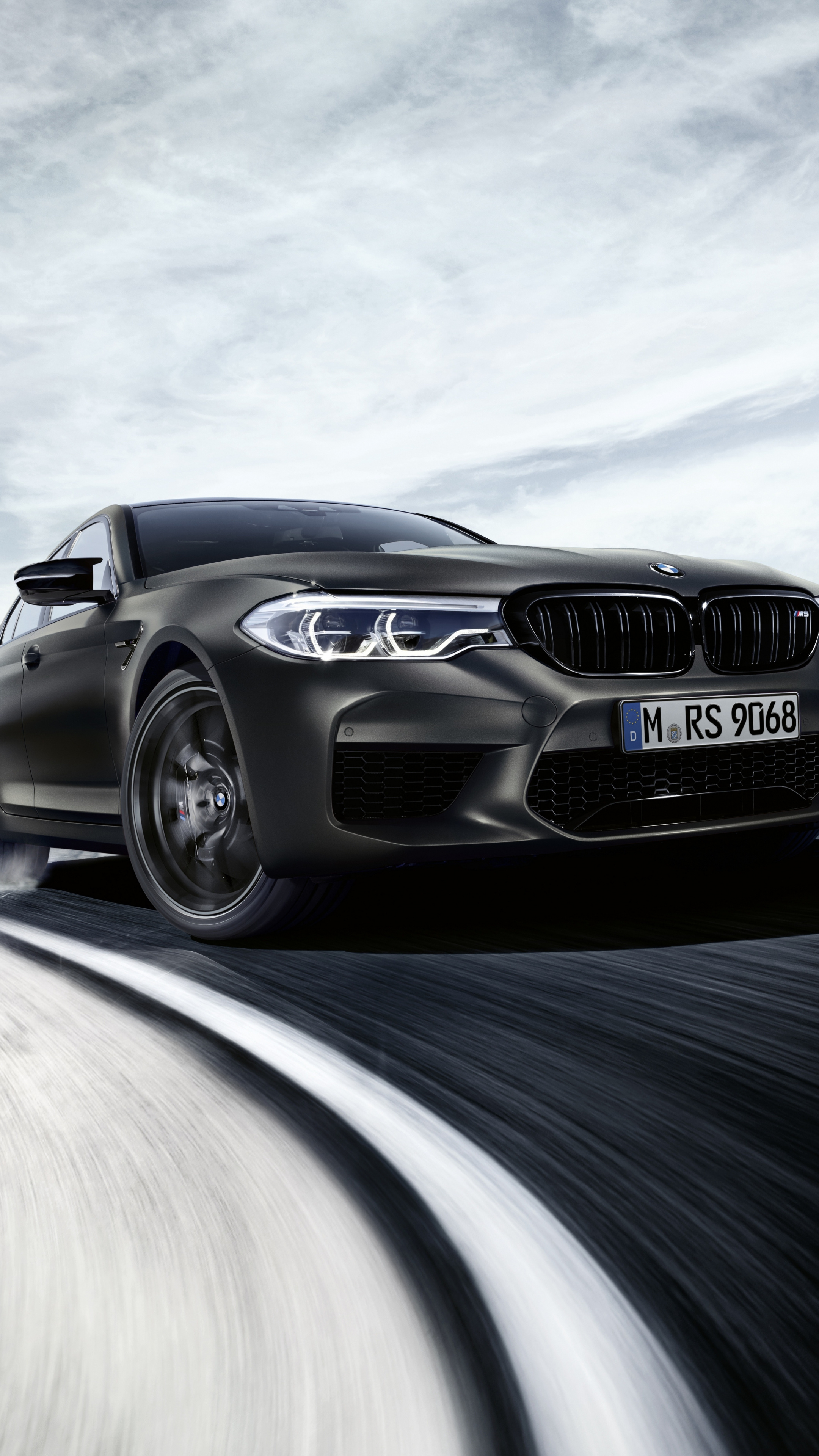 M5 Wallpaper