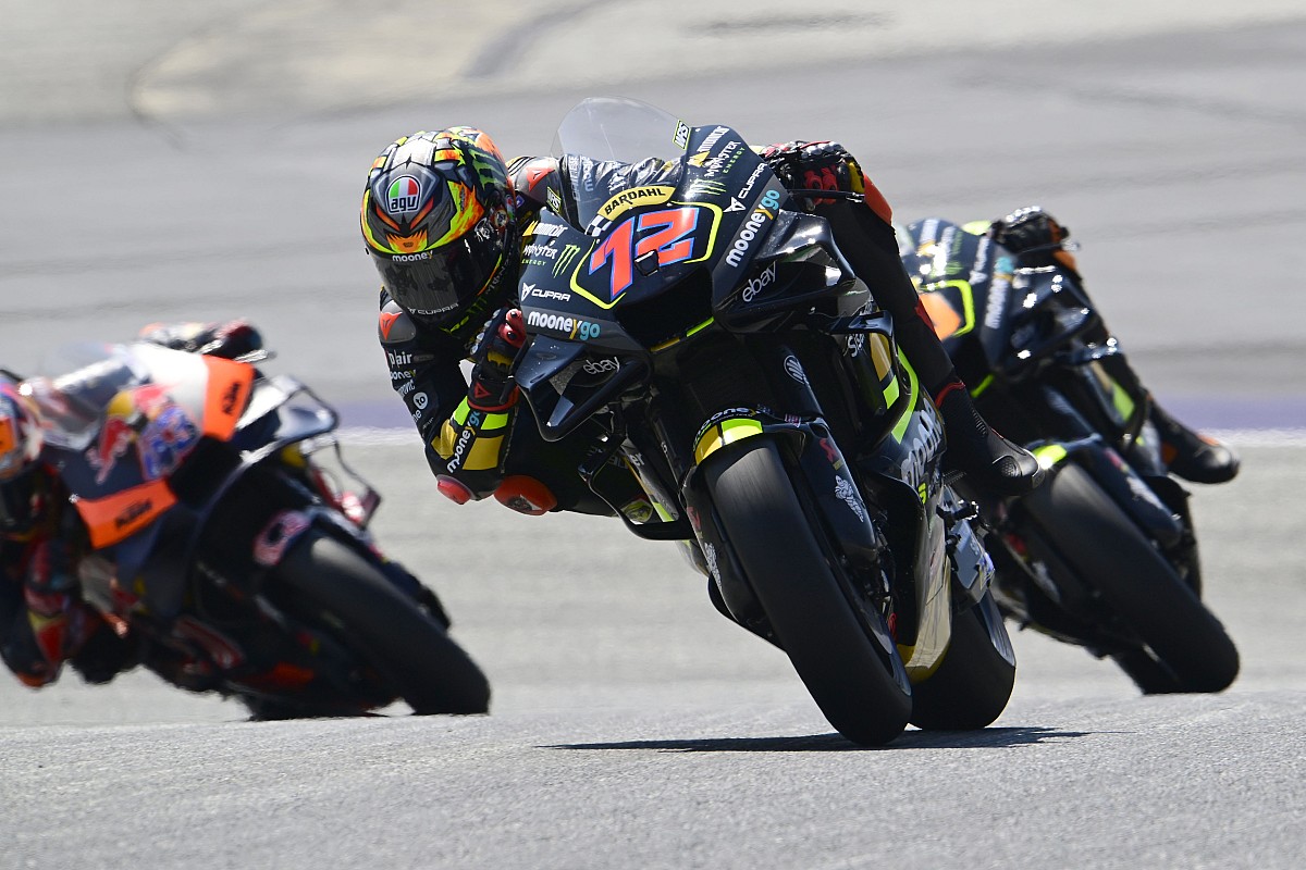 Bezzecchi shunned a factory MotoGP bike