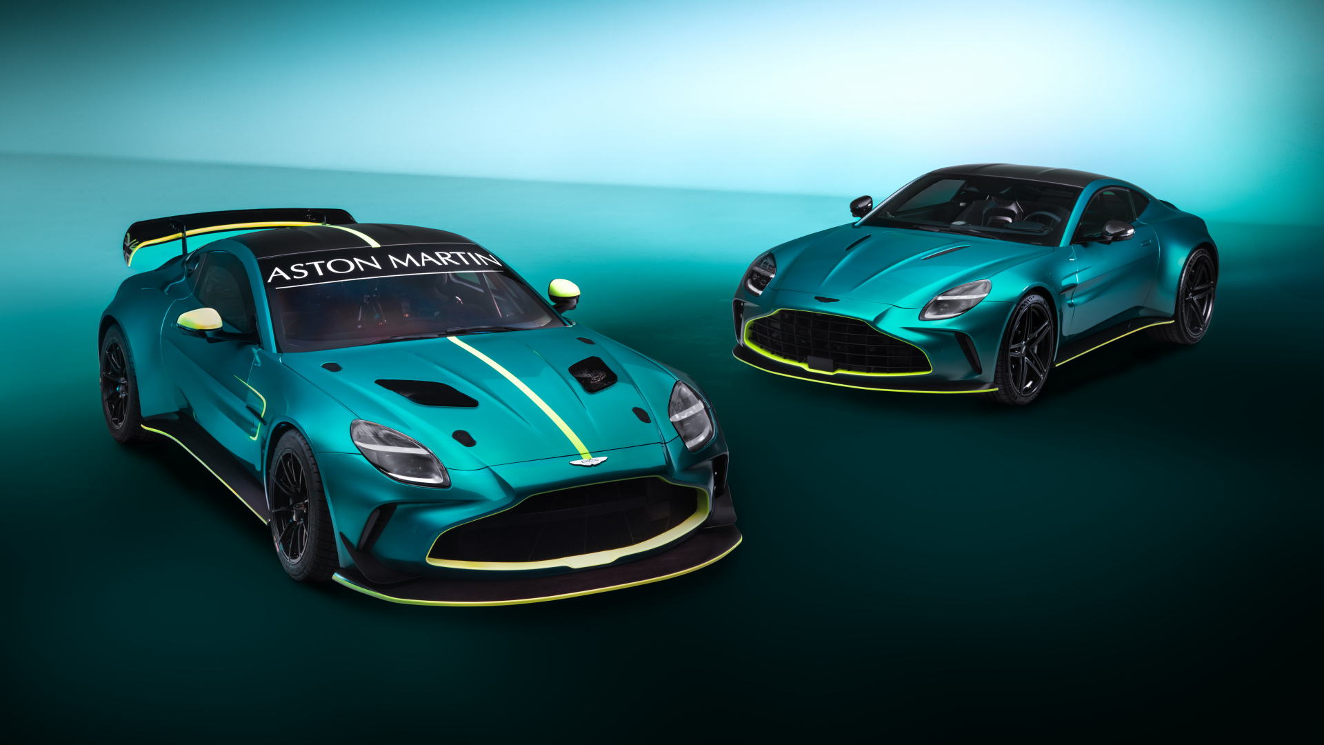 Aston Martin Vantage GT4 2024. Desktop