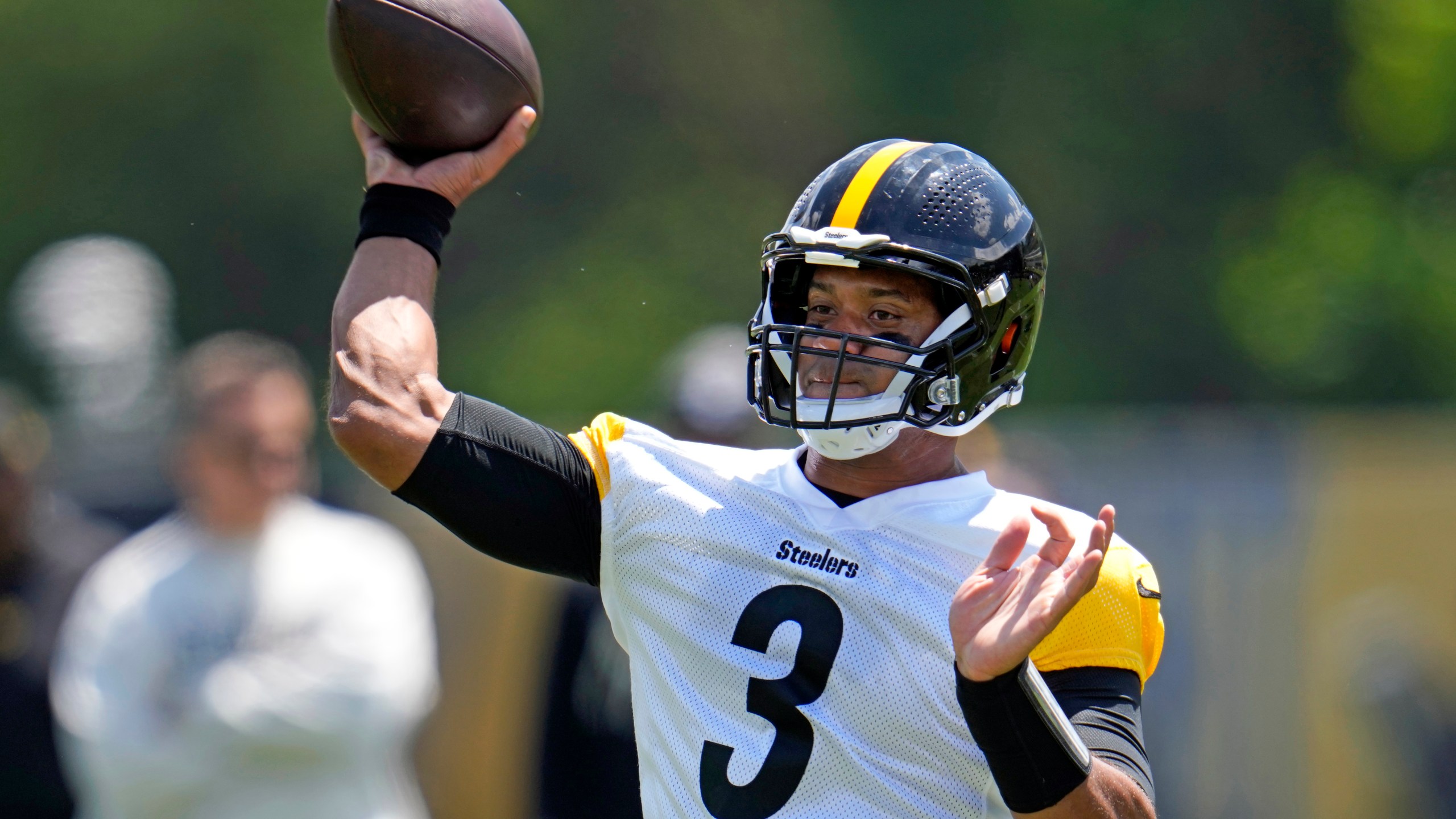 Russell Wilson slogs through a rusty