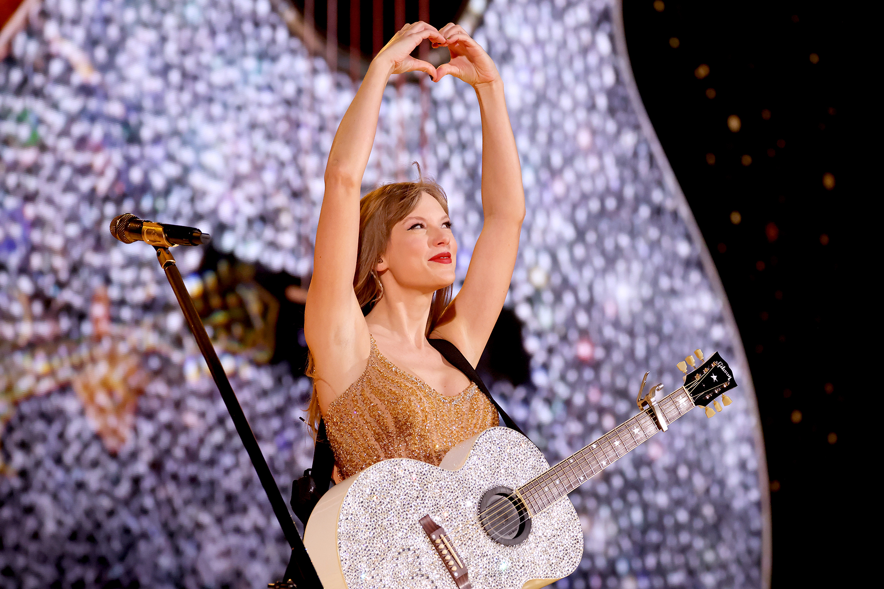 Taylor Swift's '1989 (TV)' Outpaces