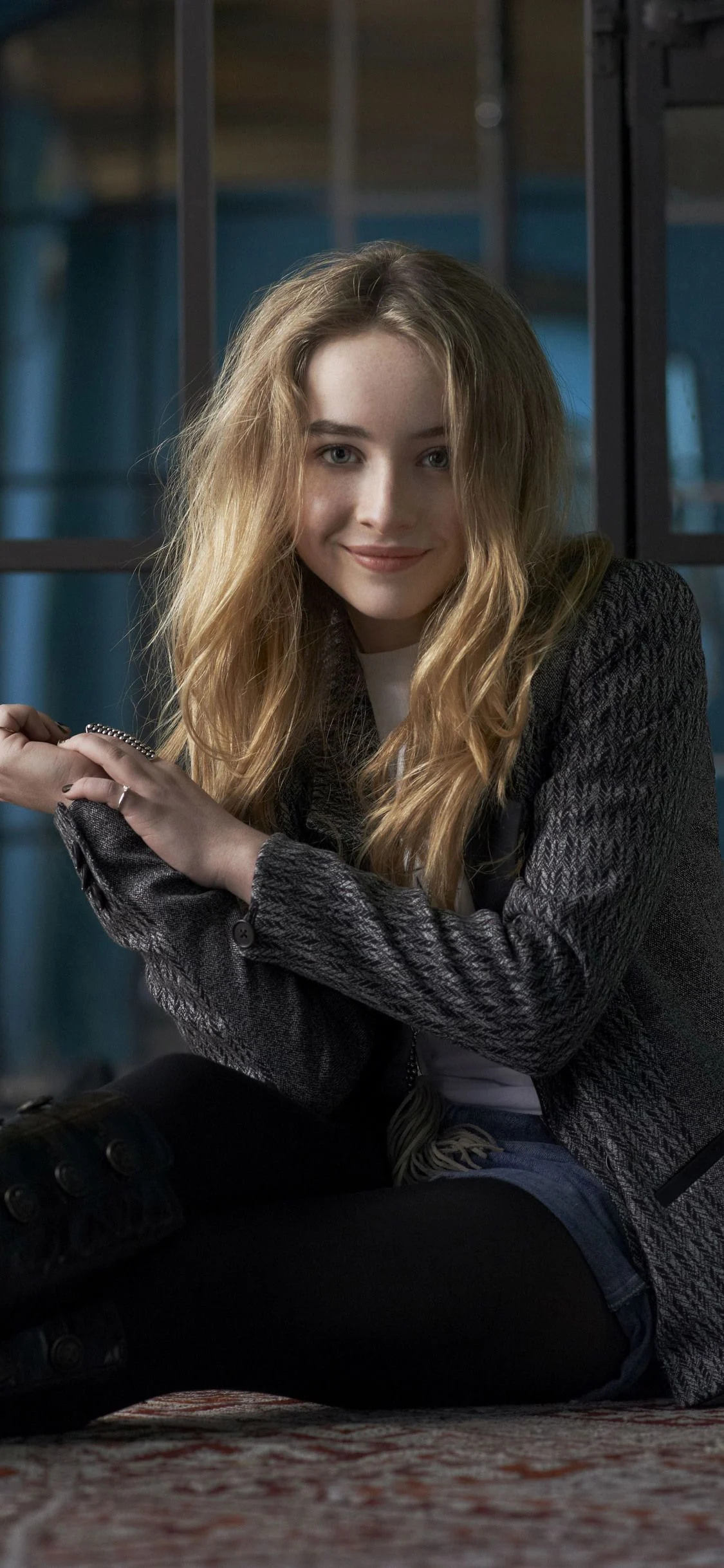 Sabrina Carpenter Wallpaper