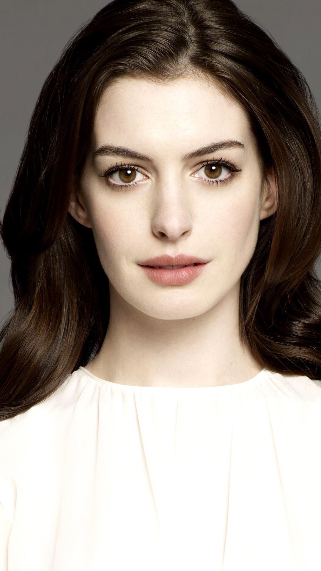 Anne Hathaway 05 1080x1920 IPhone 8 7 6