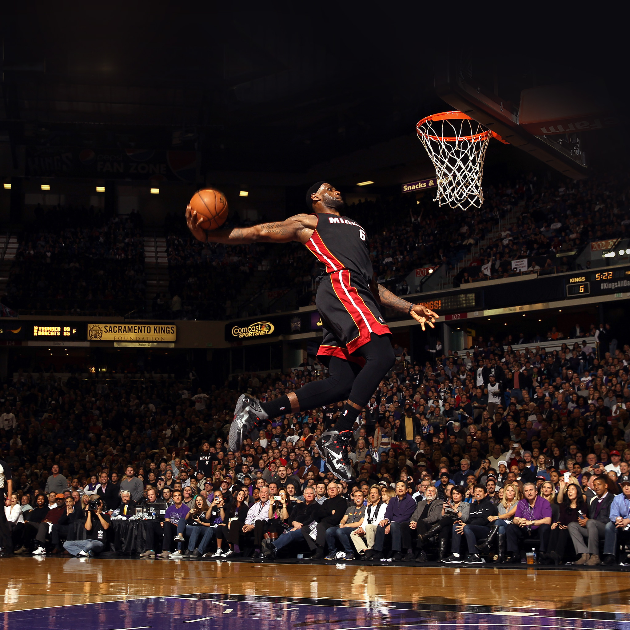 Lebron James Dunk Nba Sports Art