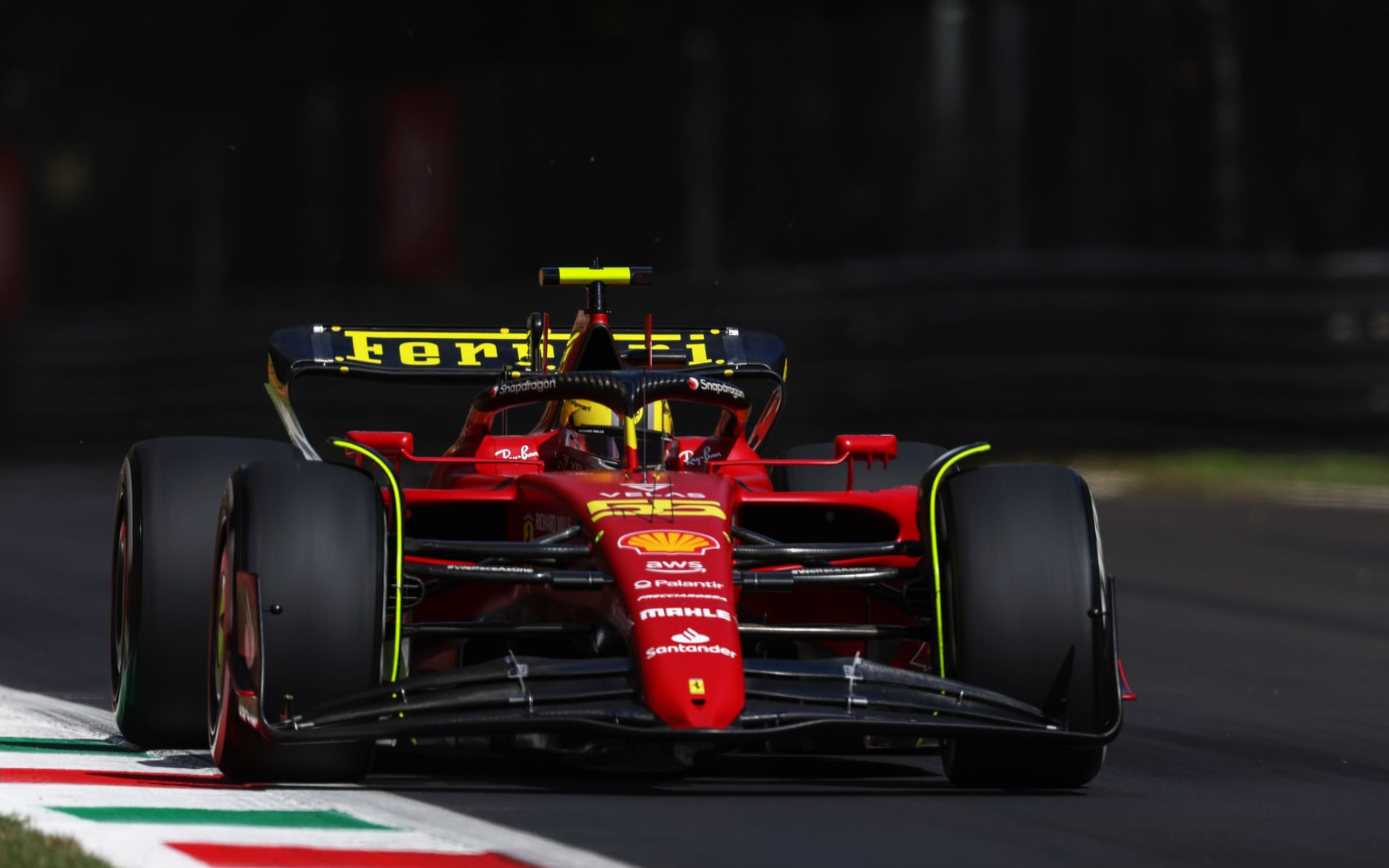 Carlos Sainz (Ferrari F1 75), 1st Free