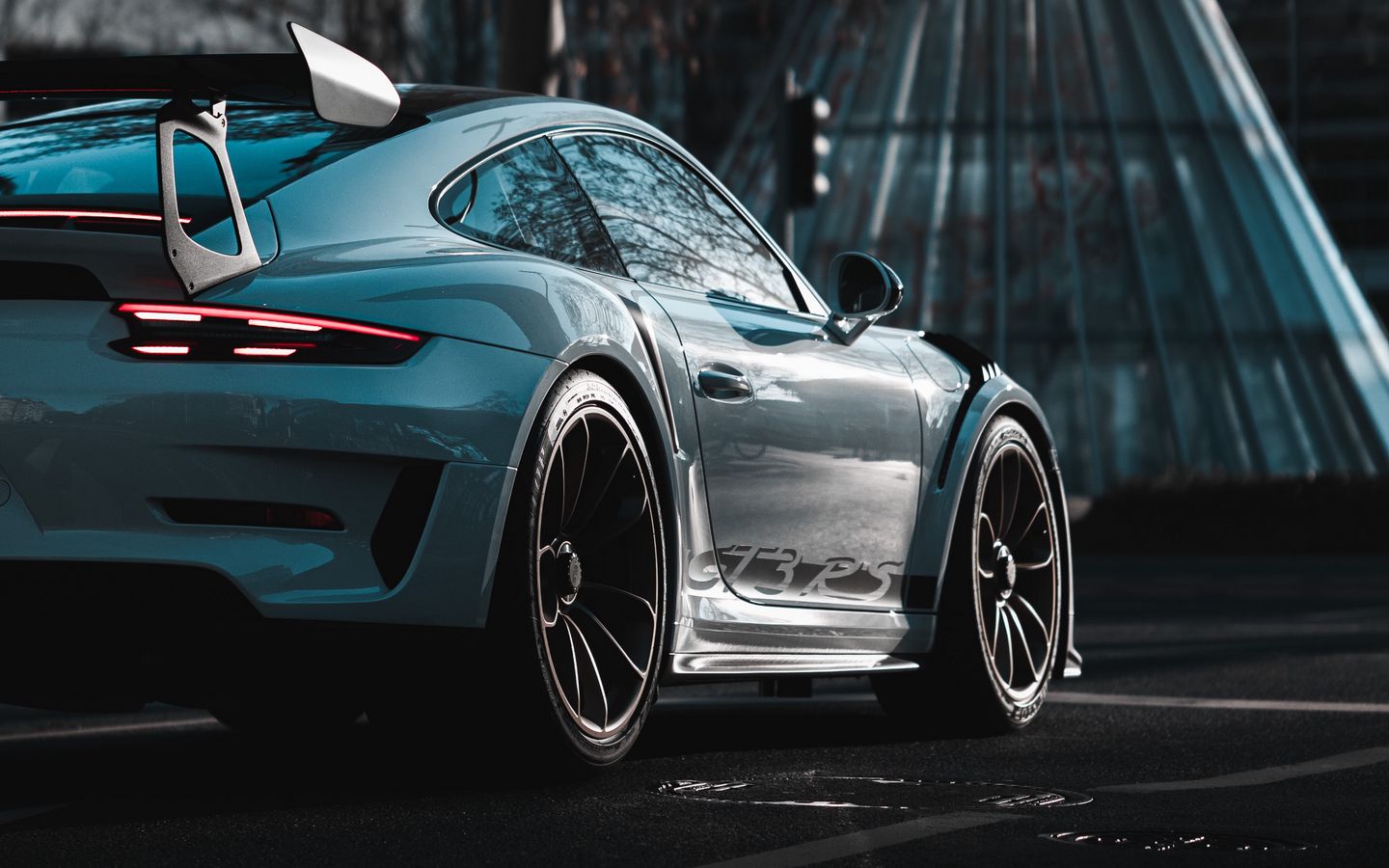 Download wallpaper 1440x900 porsche 911 gt3 rs, porsche, car, sports car, white, side view widescreen 16:10 HD background