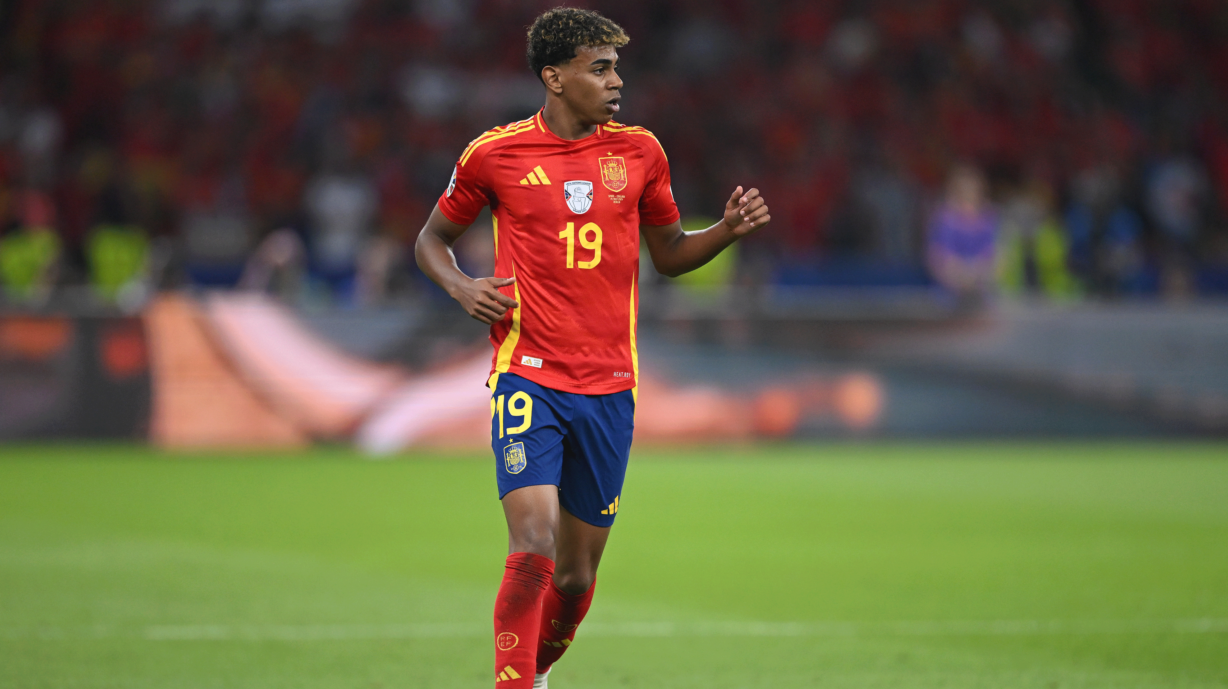 Rodri Hernández to Lamine Yamal