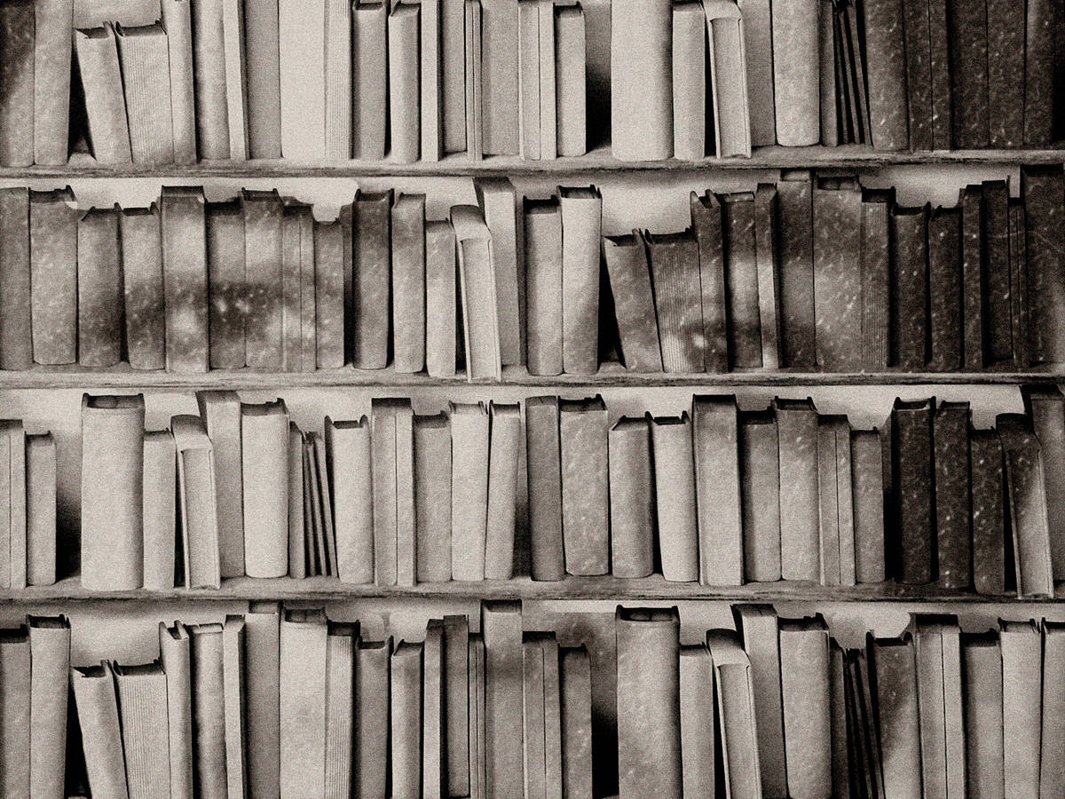 Bookshelf Wallpaper